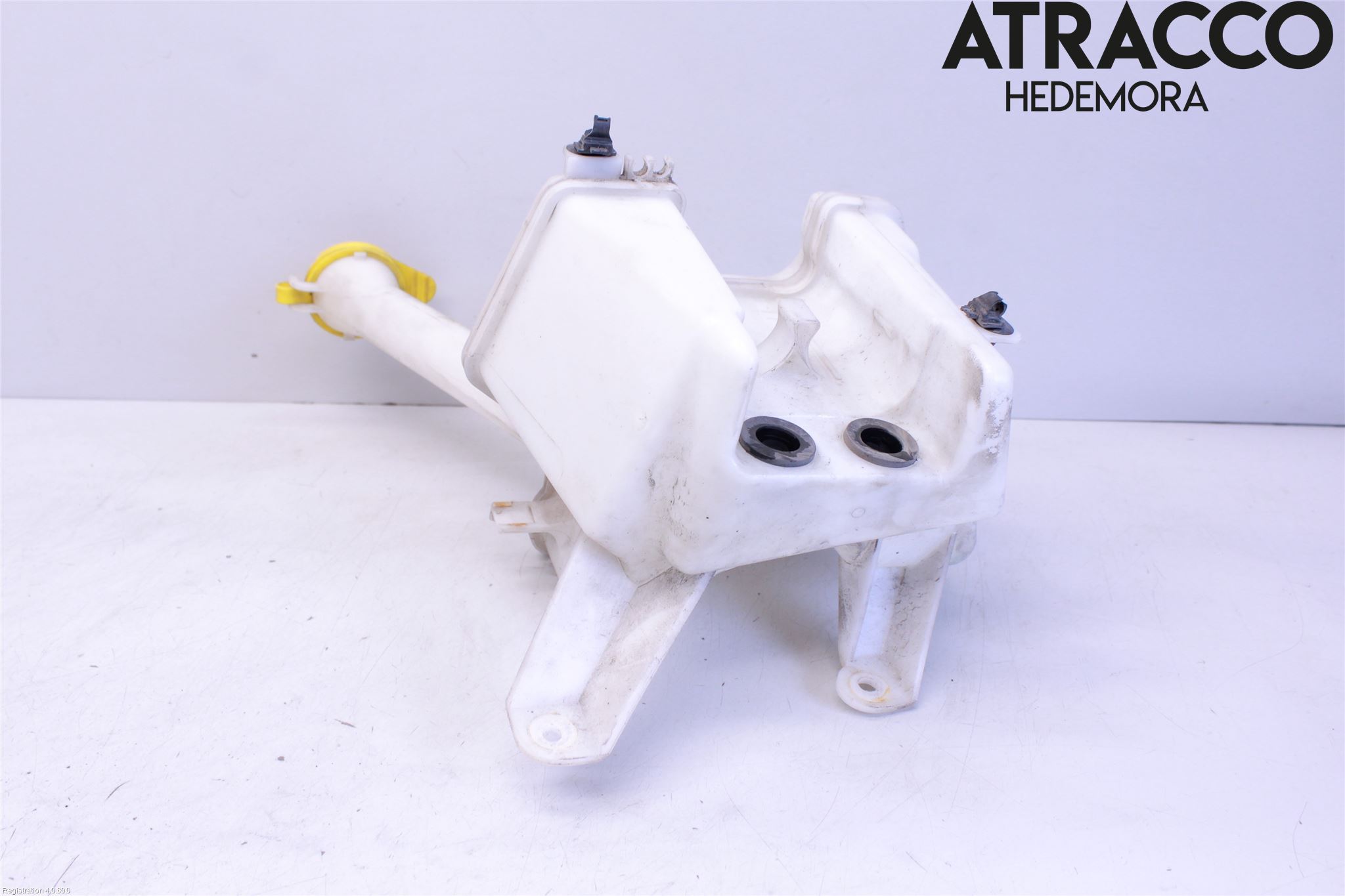 Toyota YARIS XP130 12-14 Spolartank Vindruta