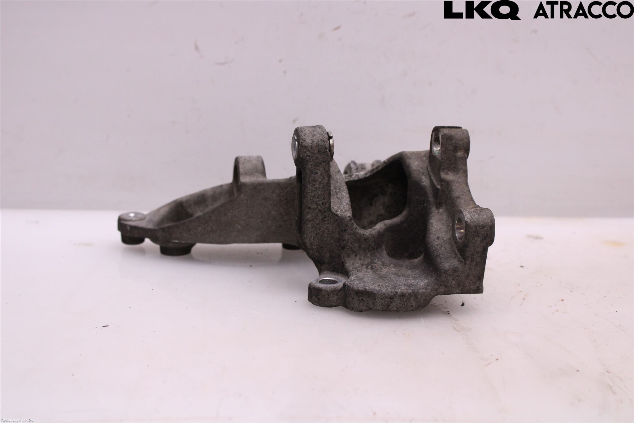 Citroen NEMO Styrservopumpsfäste