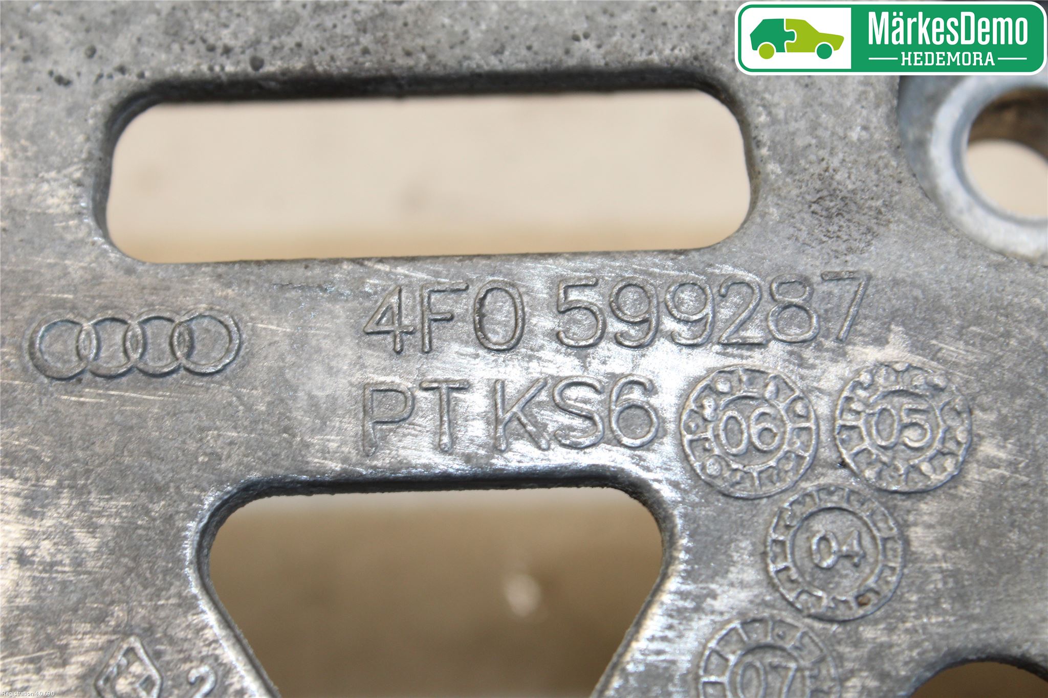 Audi A6/S6     05-11 Bakaxel Fäste