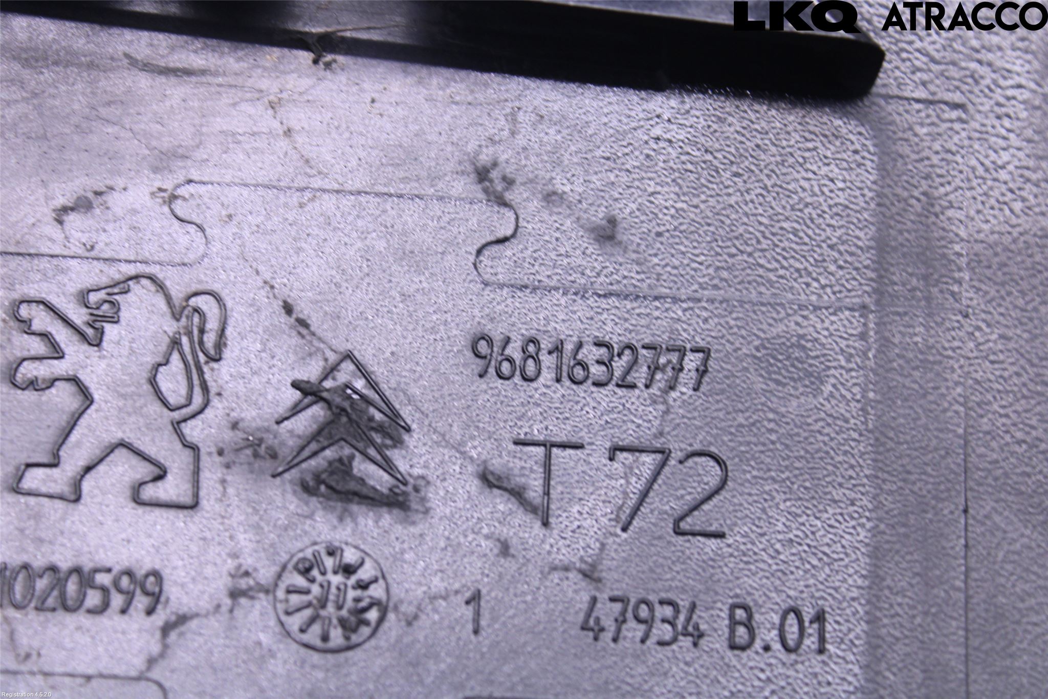 Peugeot 308 08-13 Tanklucka