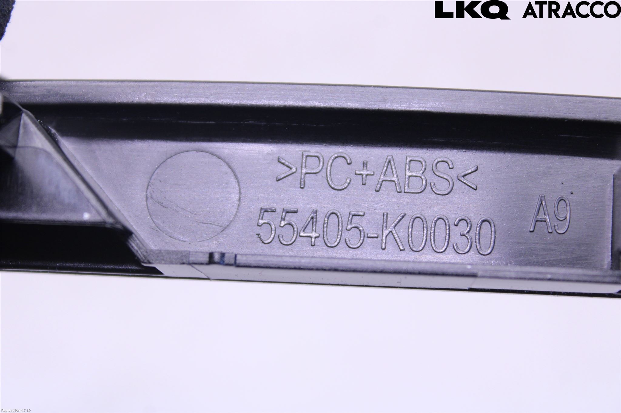 Toyota YARIS CROSS XP21 21- Instrument-Radio Sarg