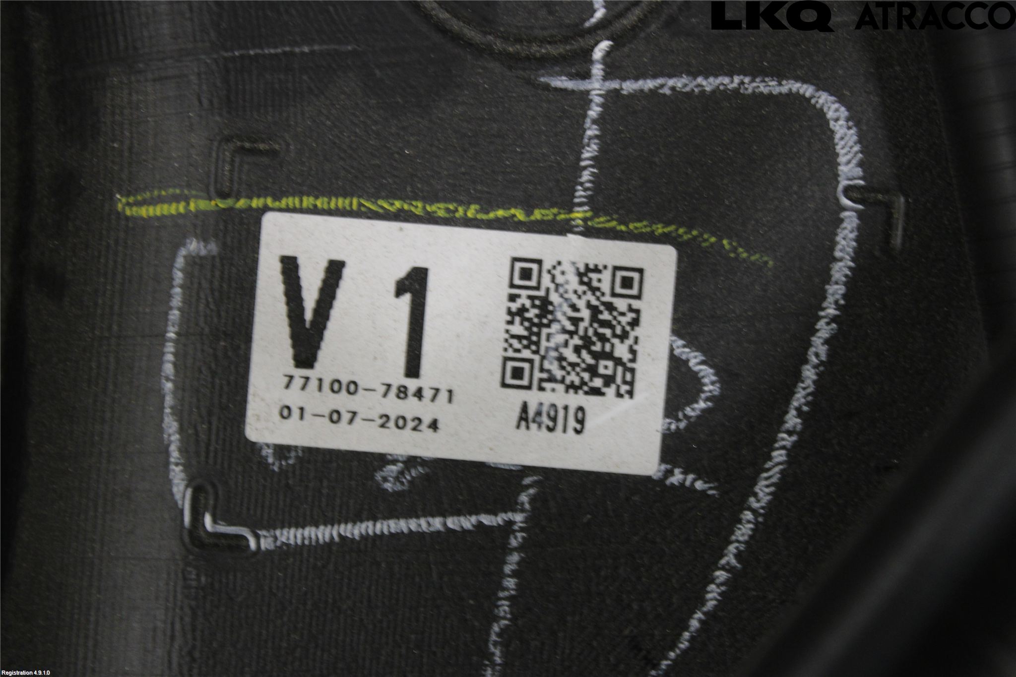 Toyota RAV4 19- Bränsletank