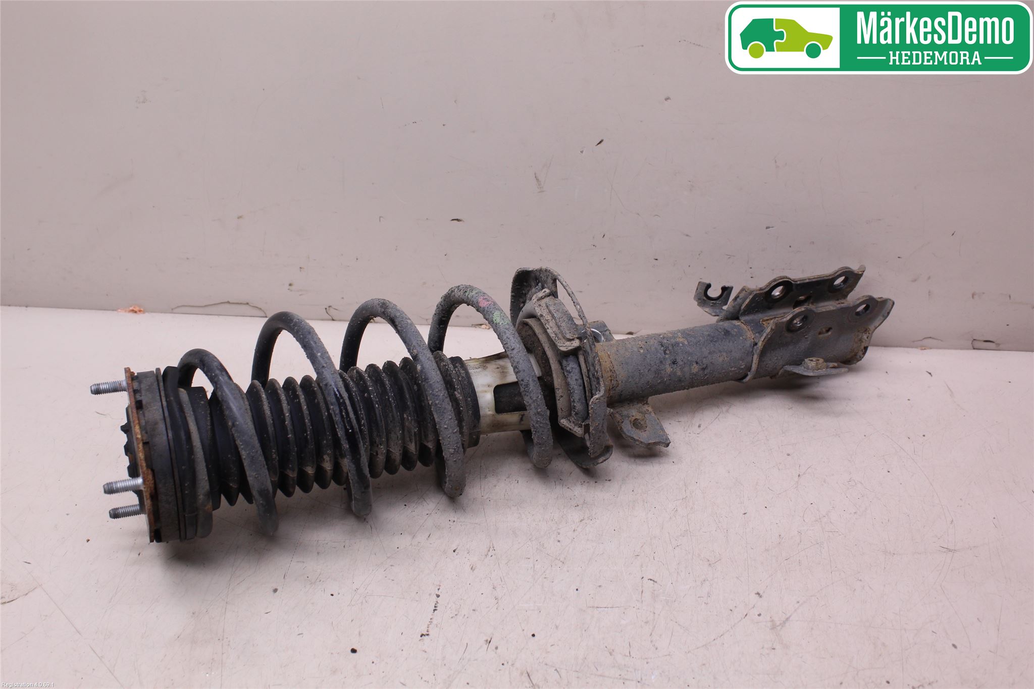 Ford FIESTA 13-17 Fjäderben Fram Vänster