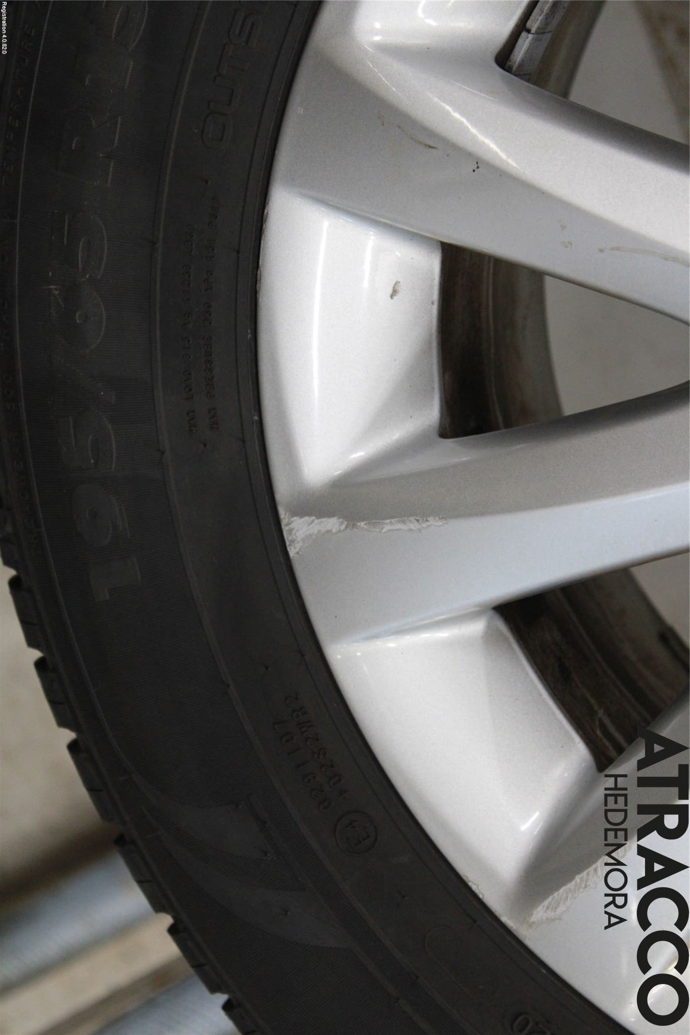 Volkswagen VW GOLF V 04-09 Sommardäck Med Fälg
