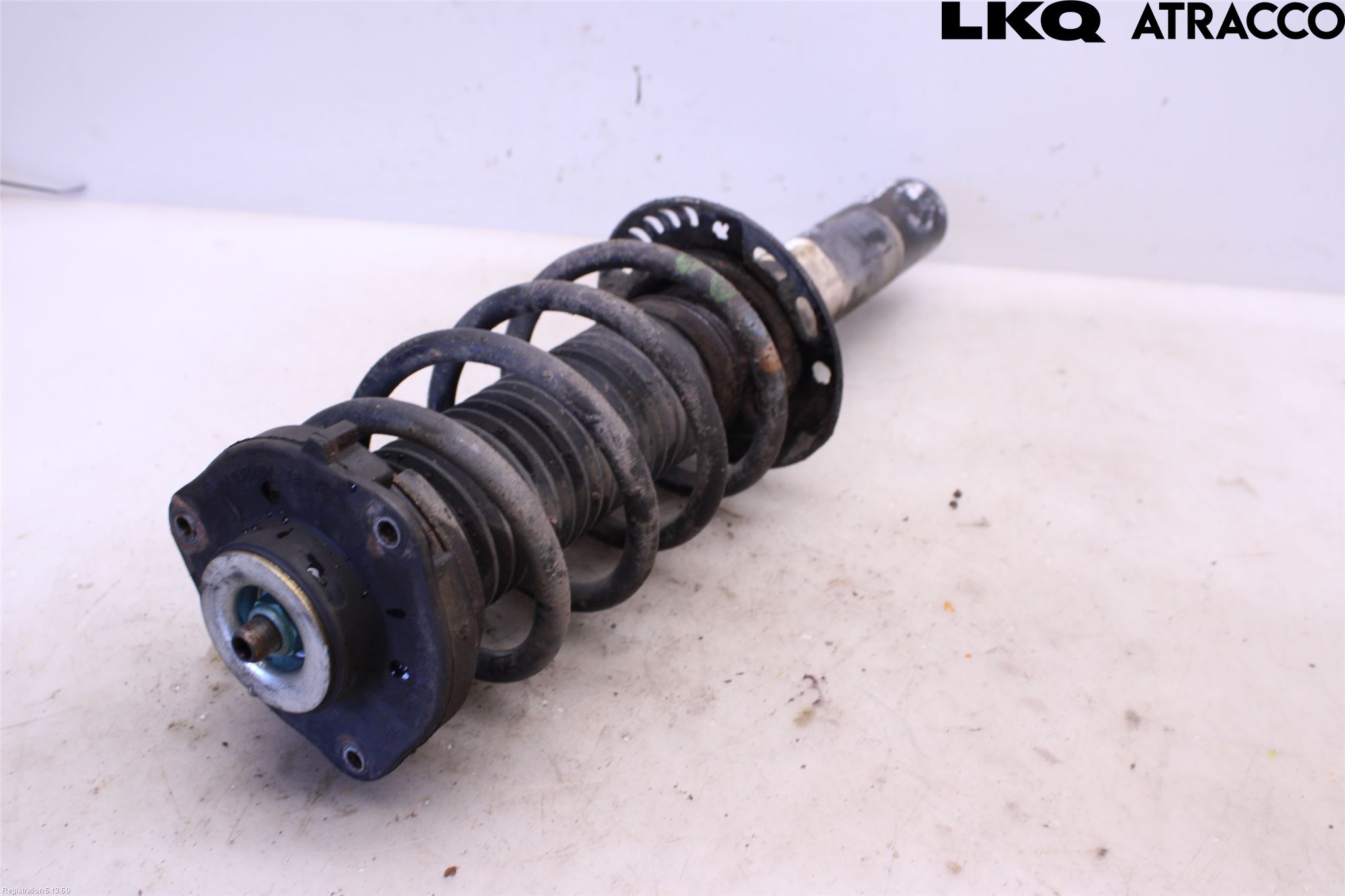 Volkswagen VW PASSAT 11-14 Fjäderben Fram Höger