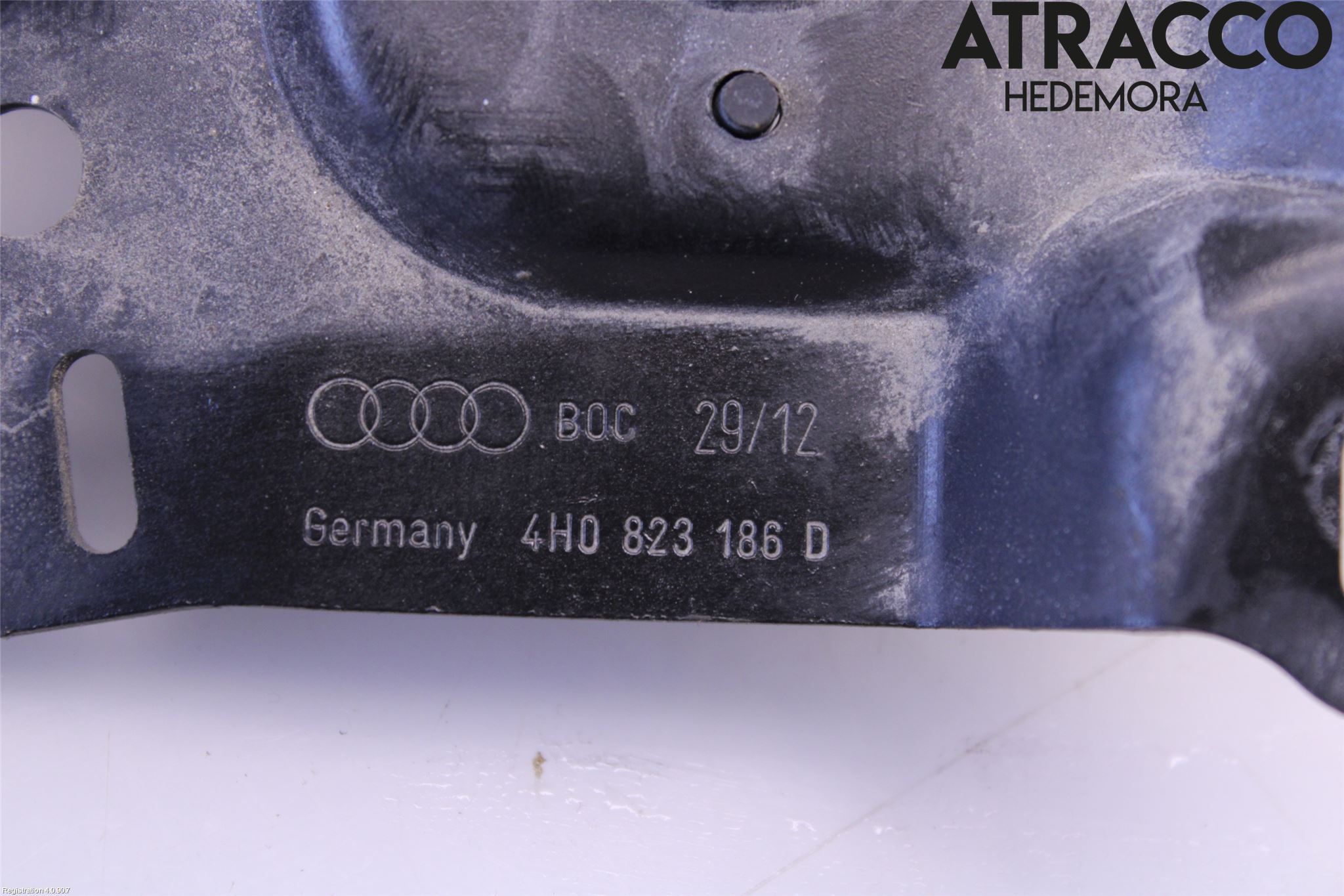 Audi A8/S8 4H 10-17 Huvlås