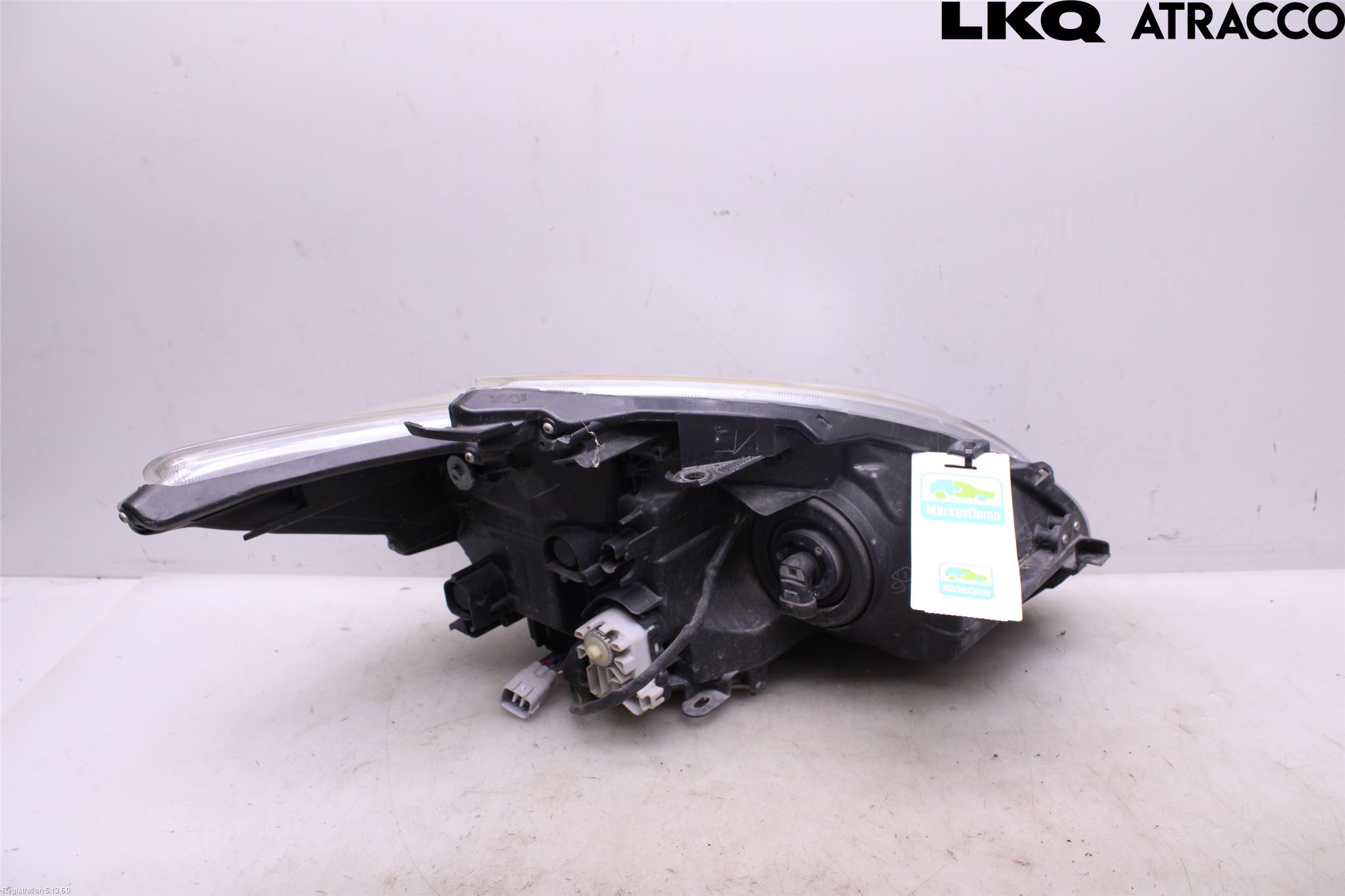 Toyota PRIUS ZVW30 09-20 Strålkastare Vänster