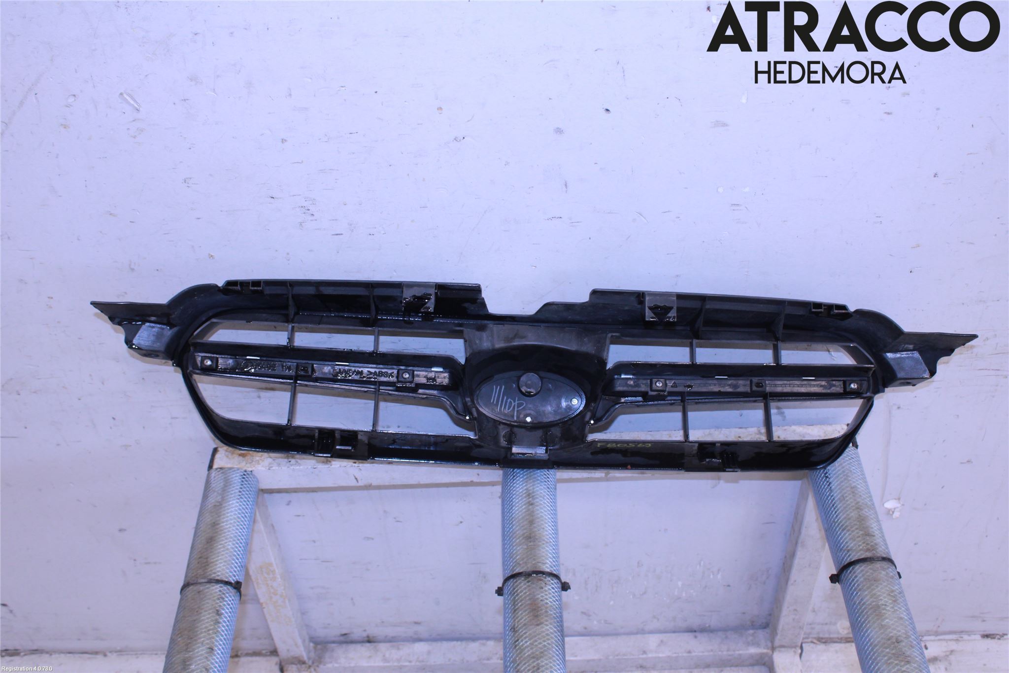 Subaru LEGACY    04-06 Grill-Galler