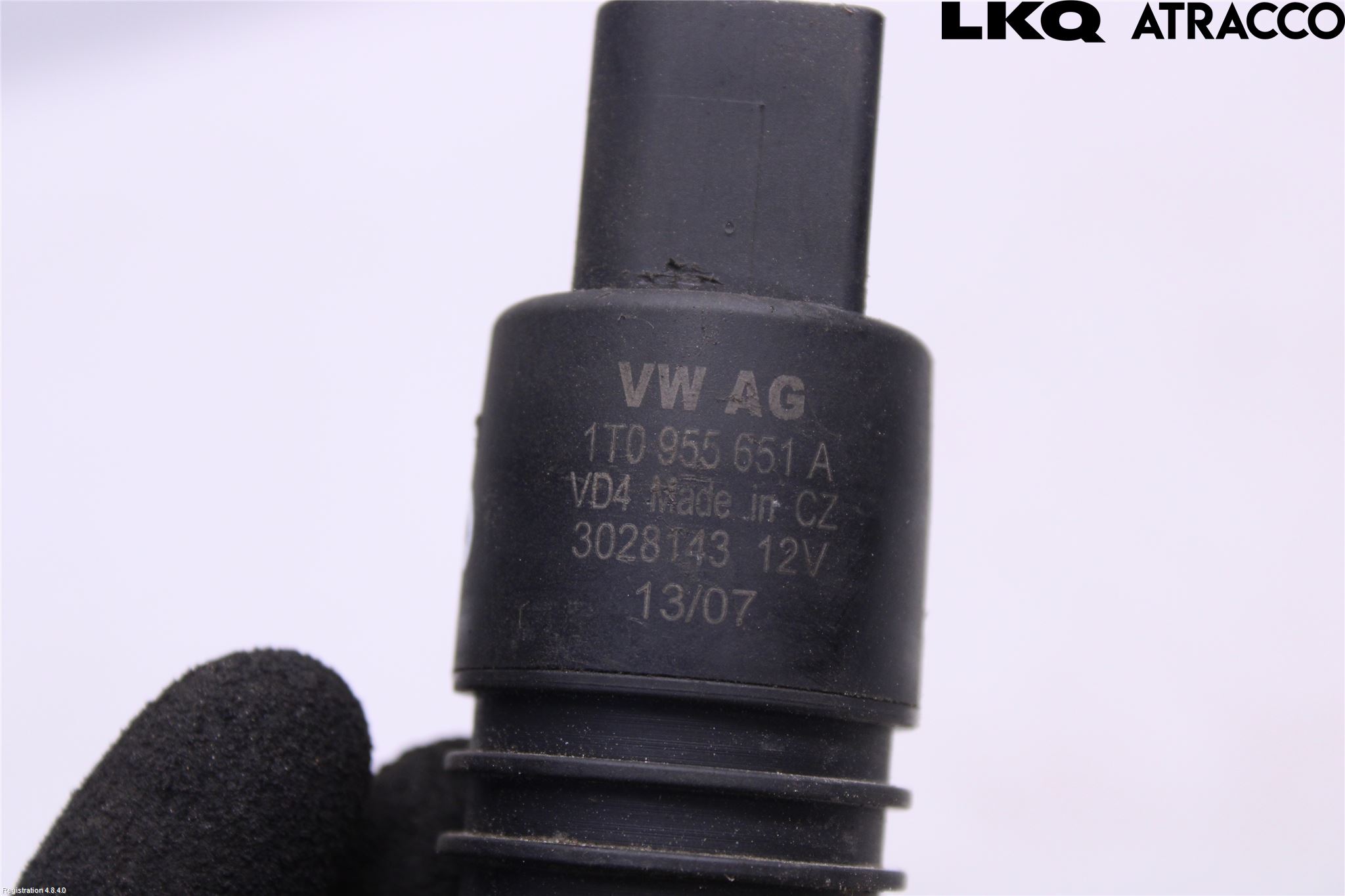 Audi A6/S6     05-11 Spolarpump Vindruta