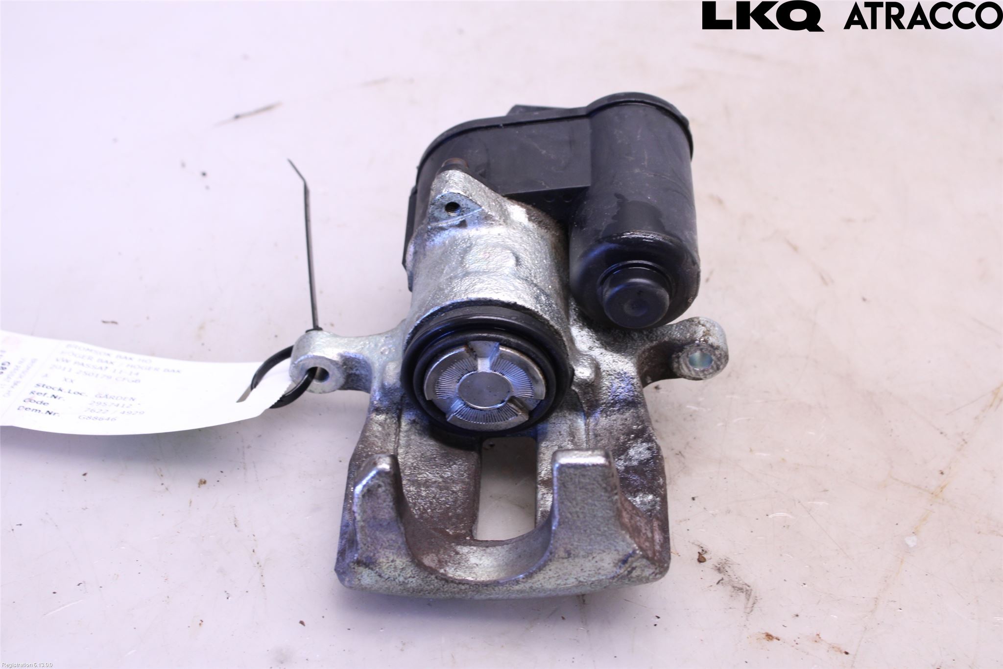 Volkswagen VW PASSAT 11-14 Bromsok Bak Höger