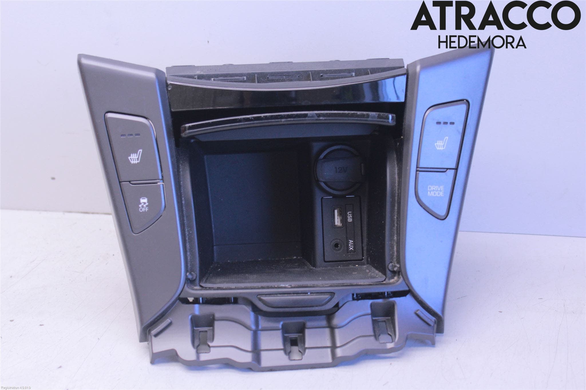 Hyundai i40 16-18 Instrumentbräda Förvaringsfack