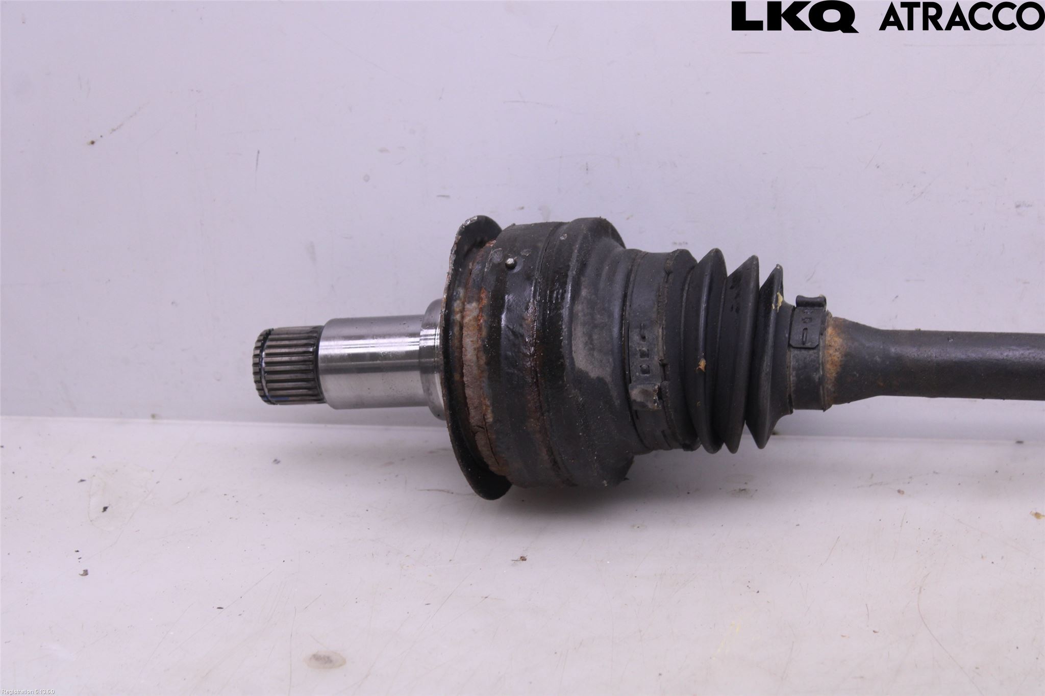 Mercedes-Benz MB E-KLASS (W212) 09-16 Drivaxel Bak Vänster
