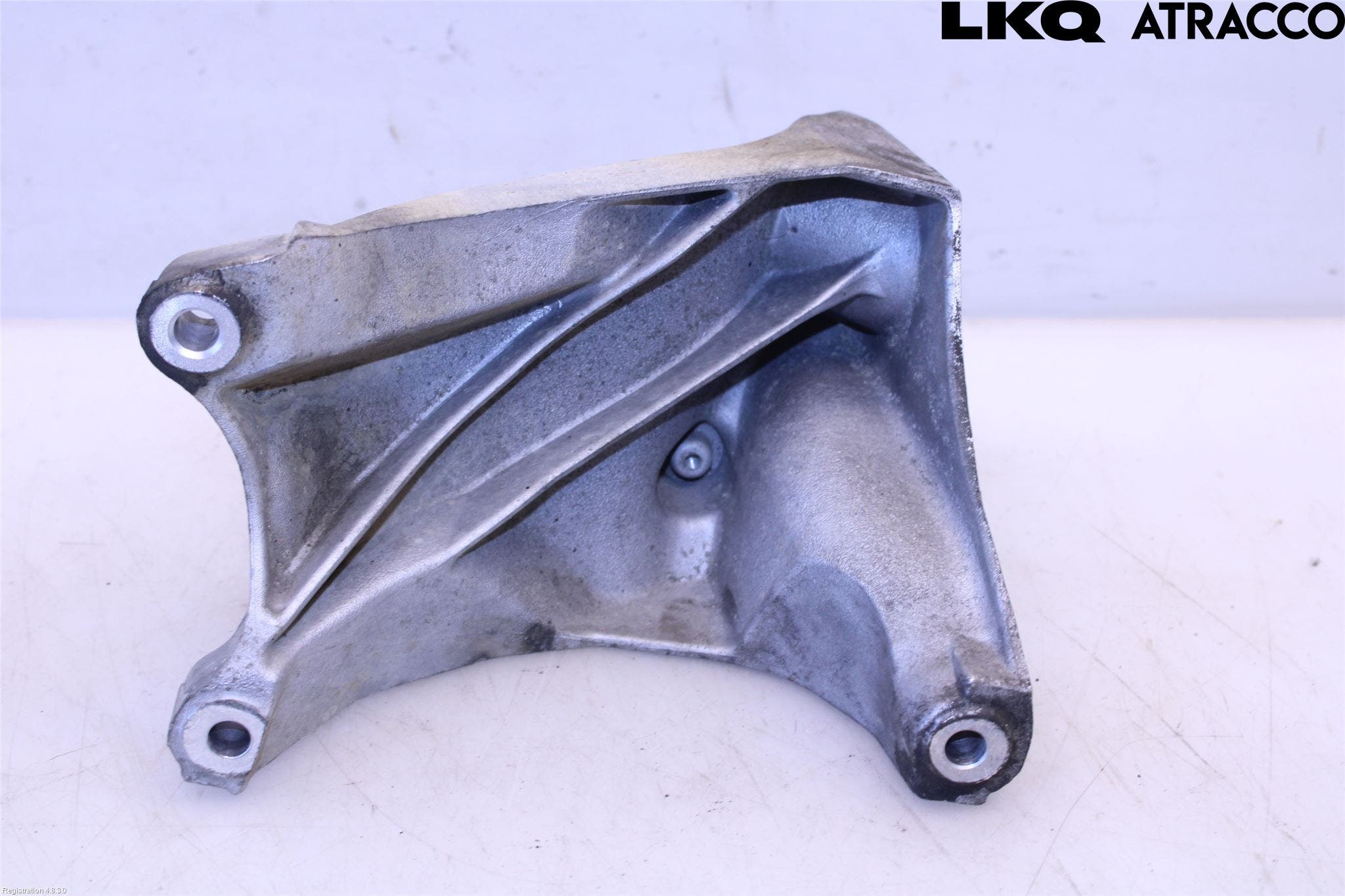 Audi Q7/SQ7 Motorfäste