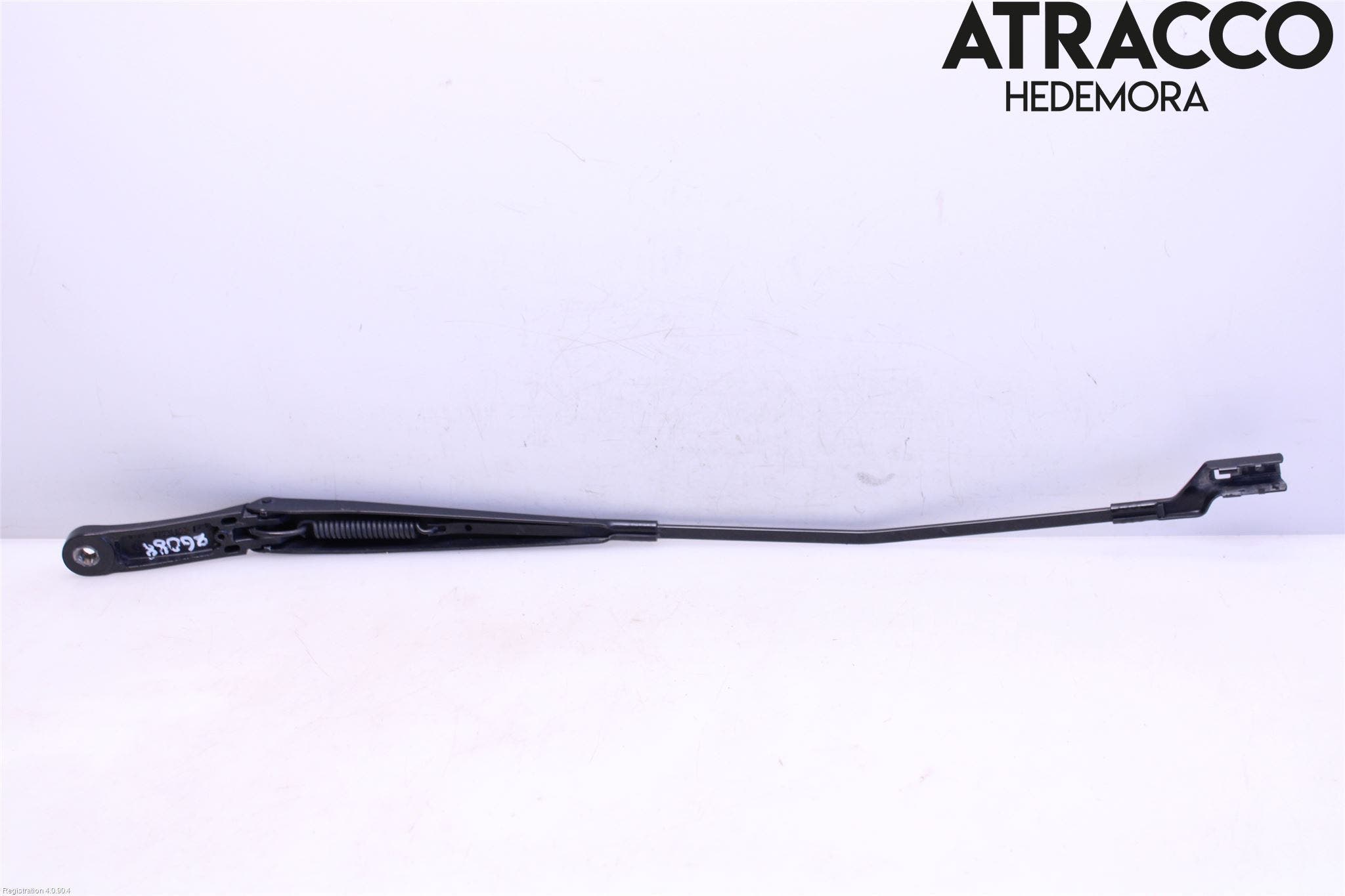 Volkswagen VW GOLF / E-GOLF VII 13-20 Torkararm Armar Vindruta