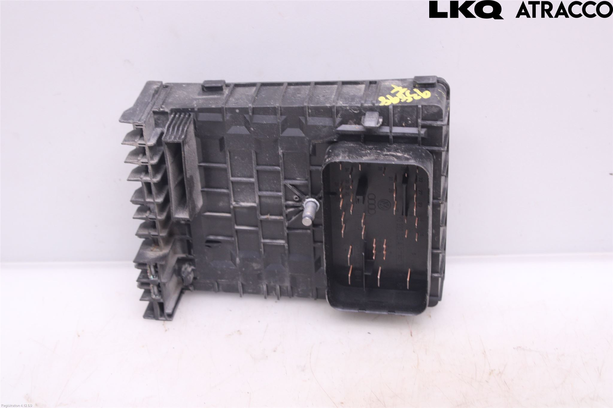 Audi A3/S3 05-13 Säkringsdosa-Elcentral