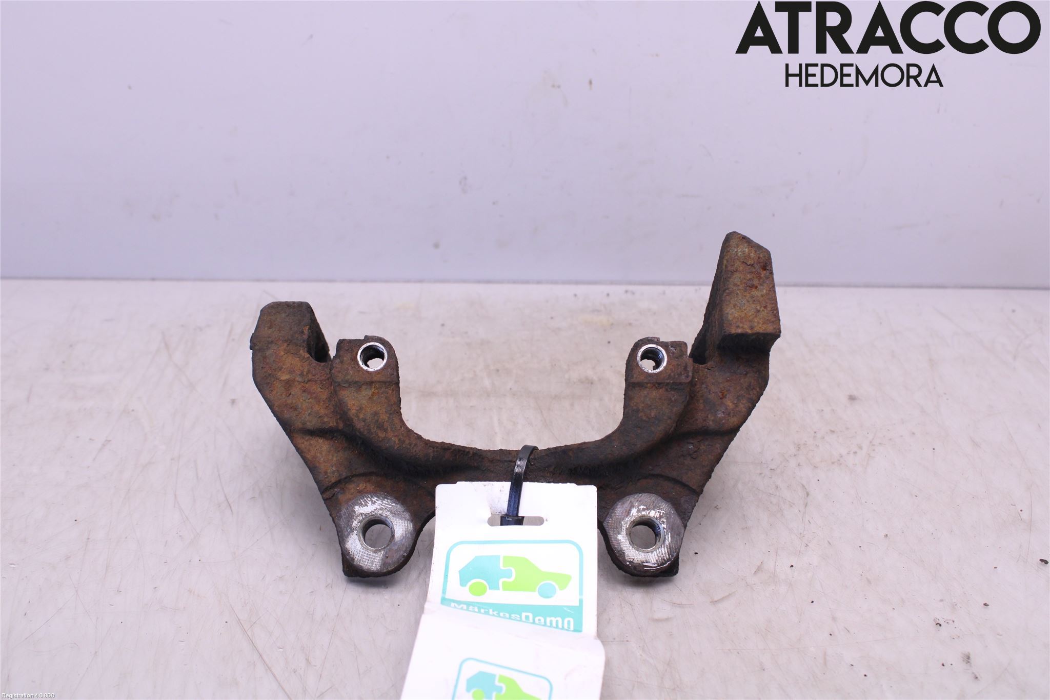 Opel COMBO D 12-18 Bromsokshållare