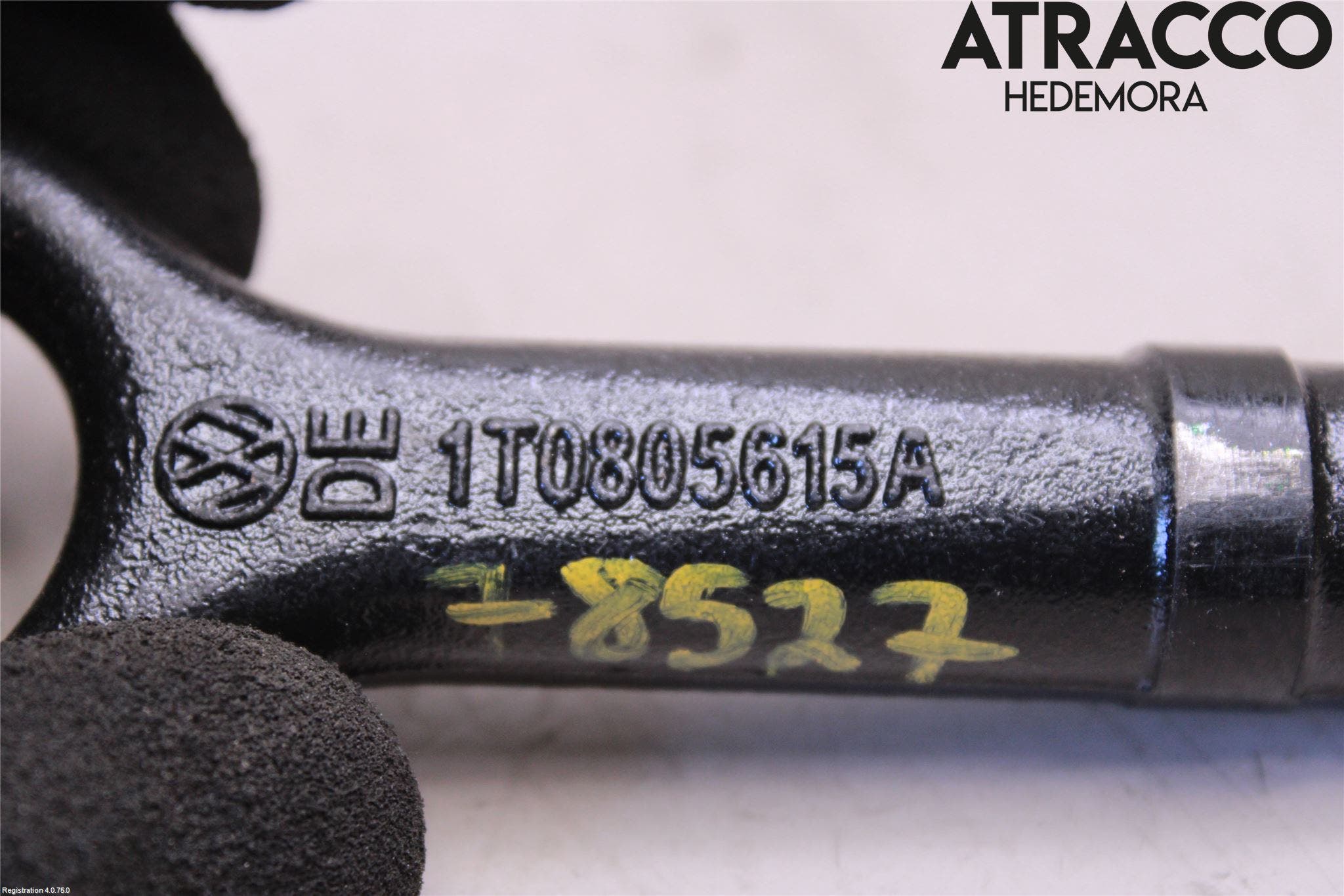 Volkswagen VW TOURAN 10-15 Bogserögla