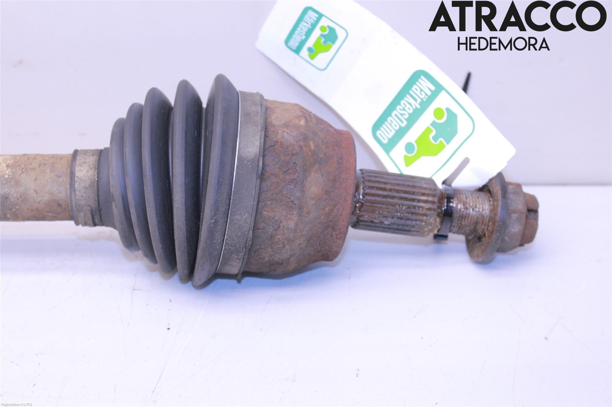 Ford FOCUS 11-14 Drivaxel Fram Vänster