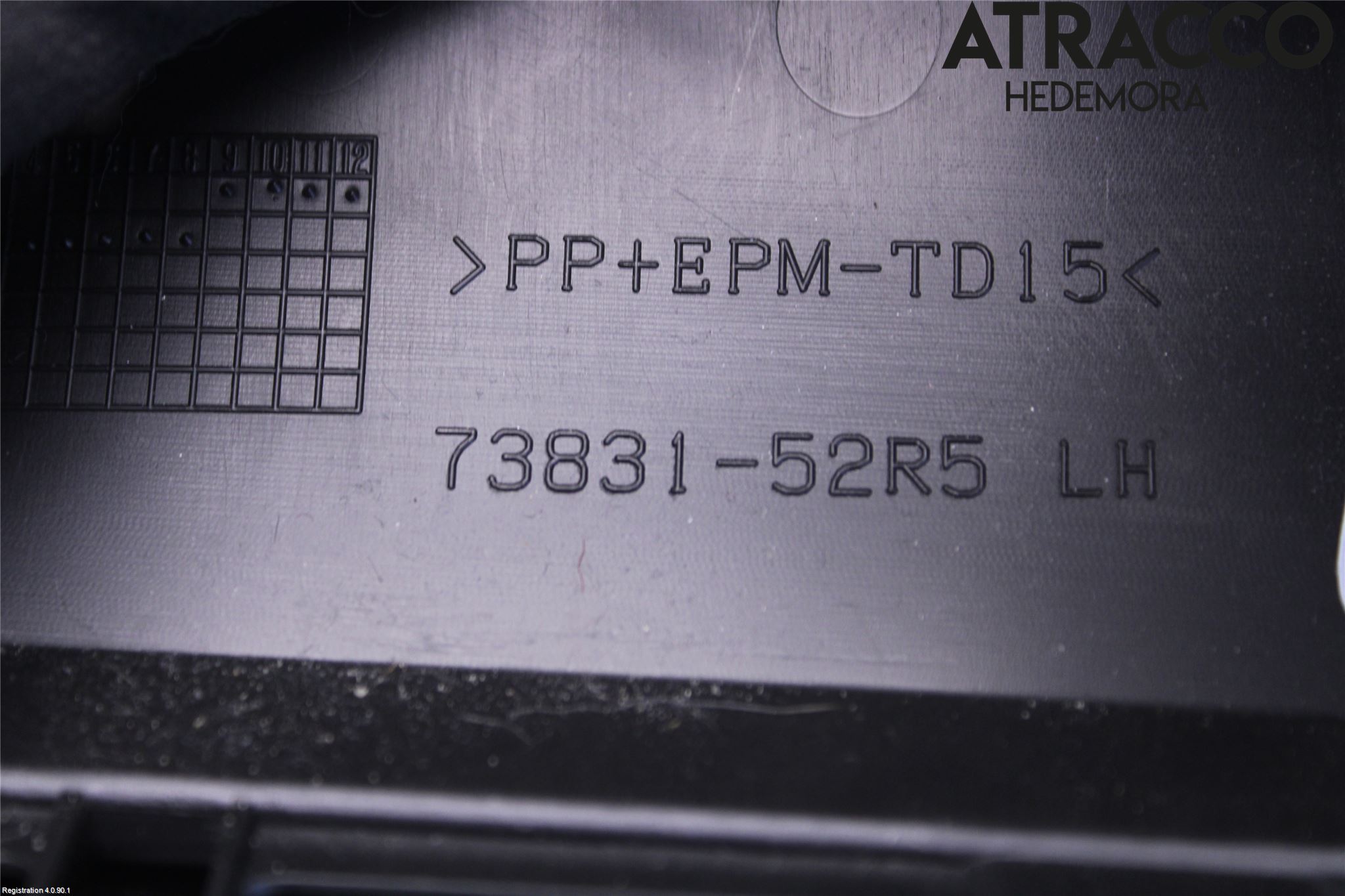 Suzuki SWIFT 17-24 Defrosterkanal-Munstycke