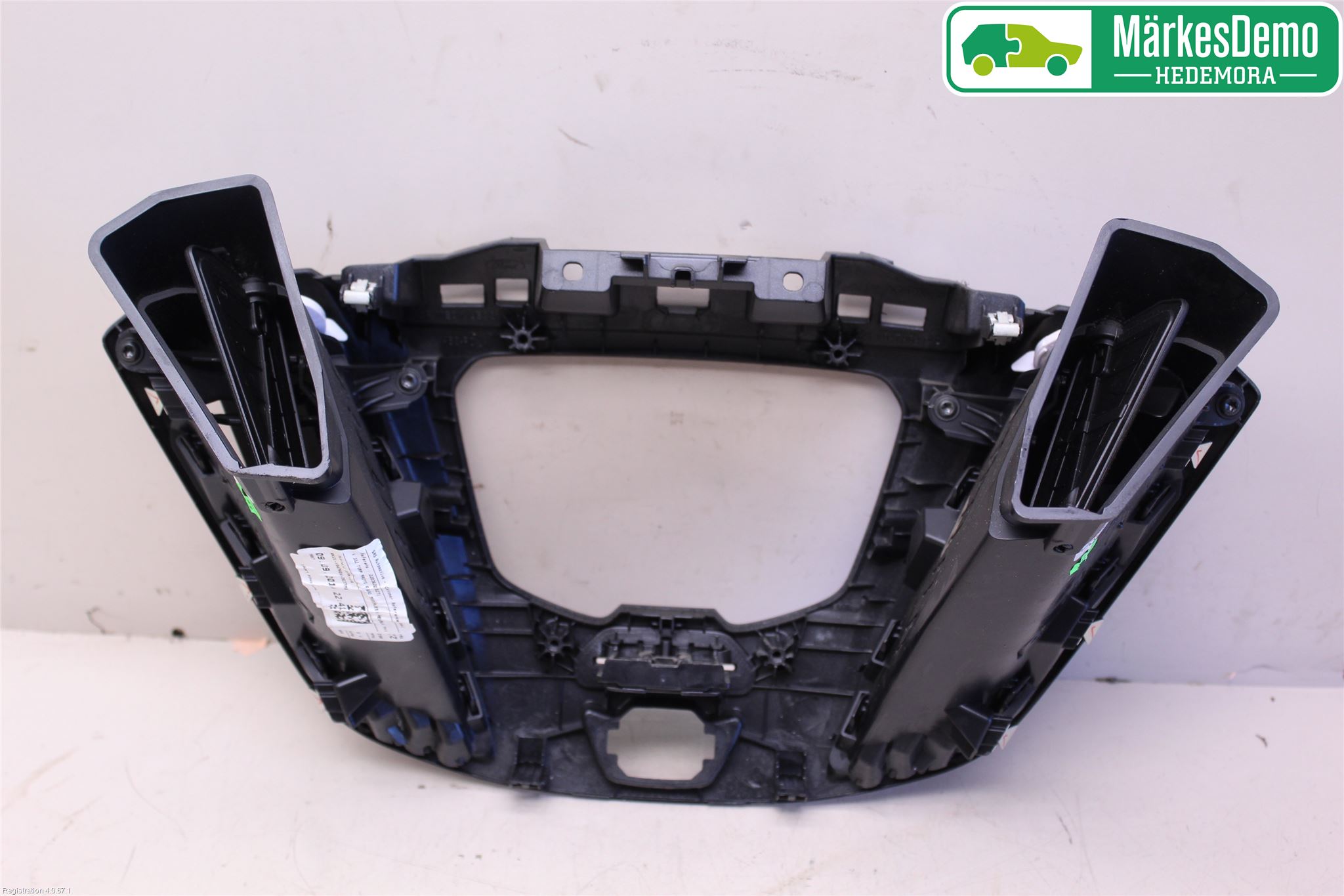 Ford TRANSIT SKÅP/BUSS 14-22 Instrument-Radio Sarg