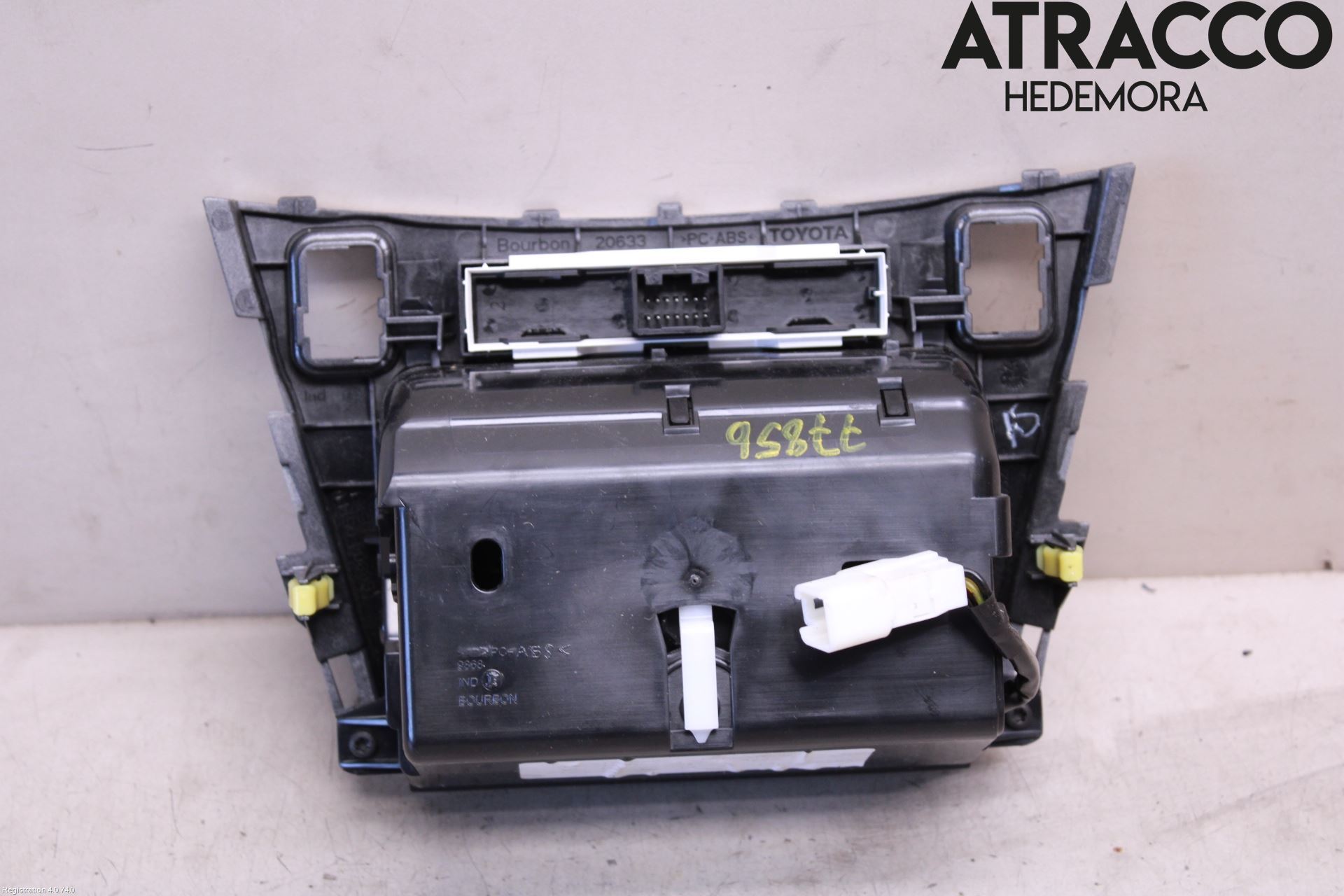 Toyota AVENSIS 09-15 Askkopp