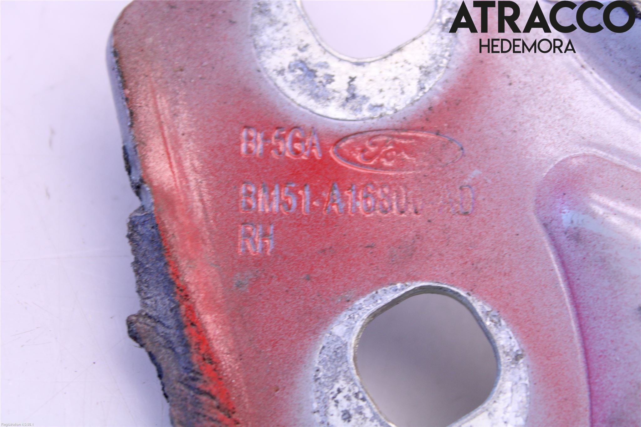 Ford FOCUS 11-14 Huvgångjärn