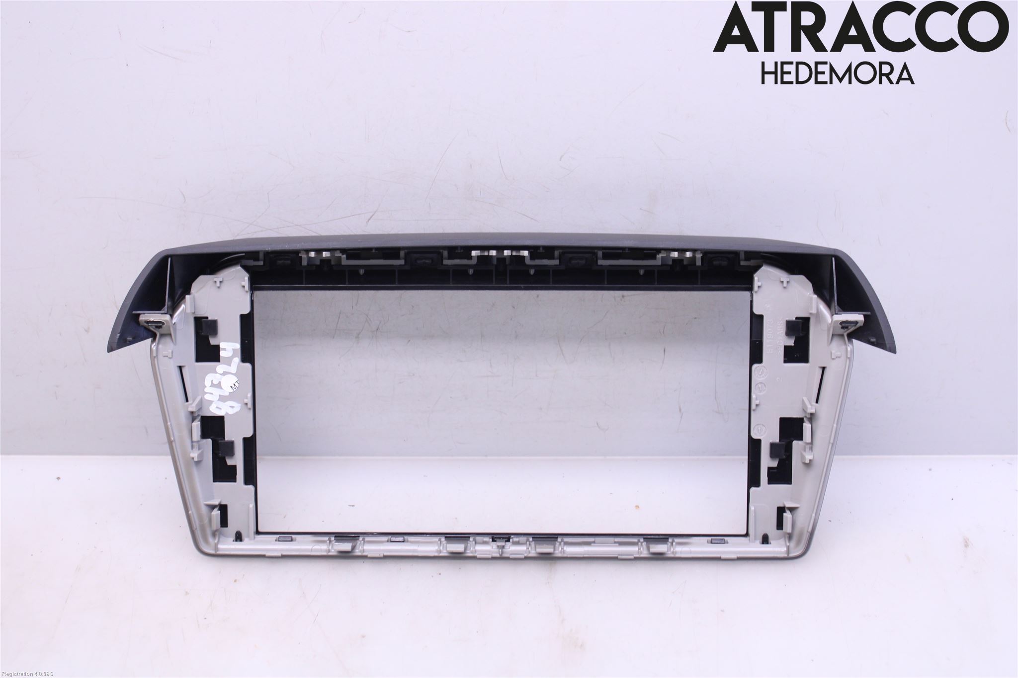 Peugeot 2008/E-2008 20- Instrument-Radio Sarg