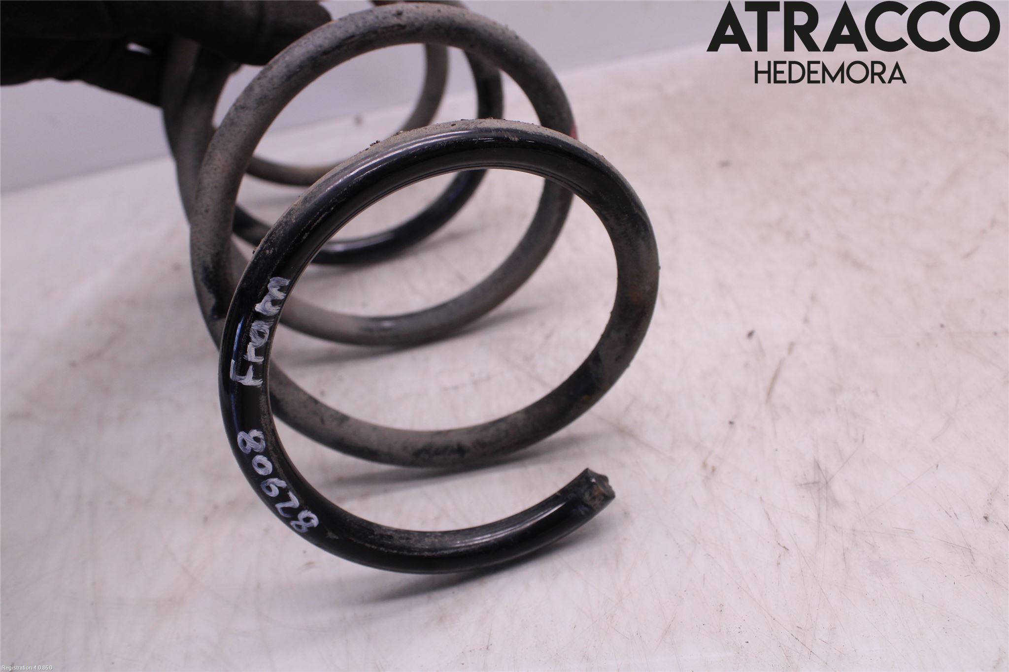 Nissan PULSAR Fjäder Fram