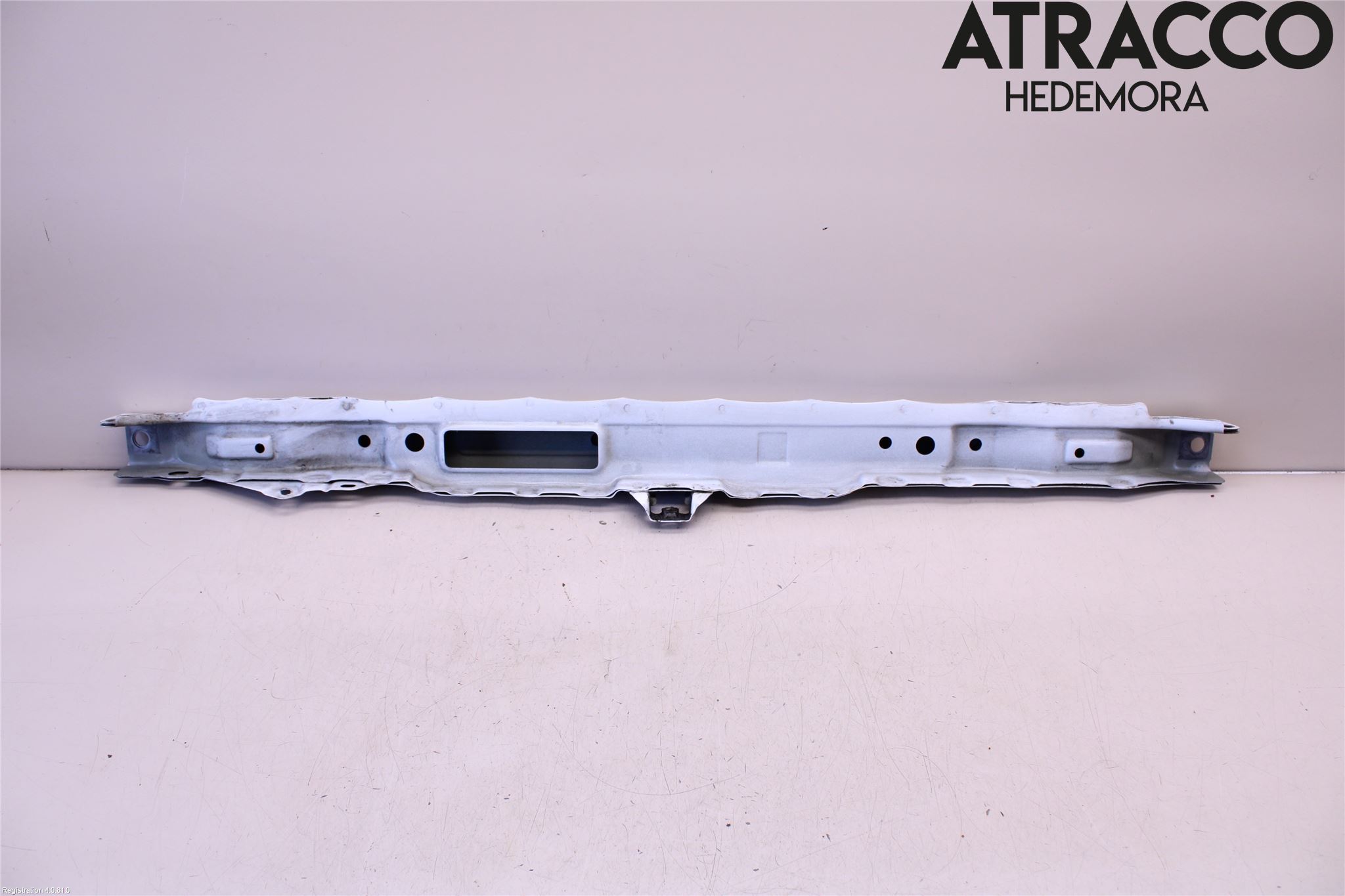 Toyota RAV4 13-18 Front Huvlåsplåt-Balk