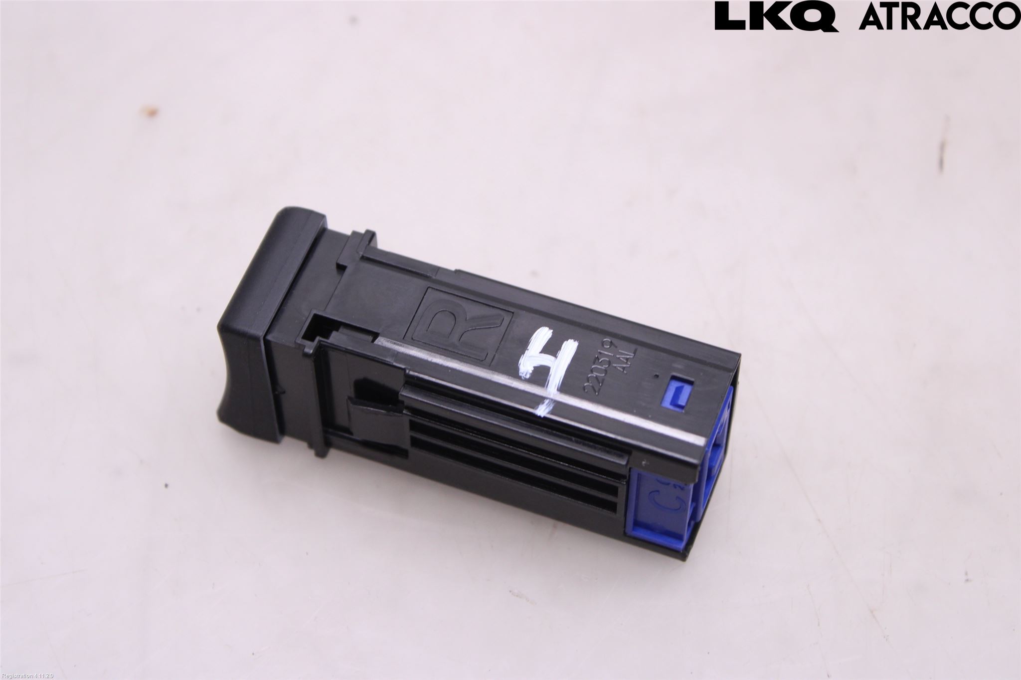 Toyota RAV4 19- Strömställare Stolvärme