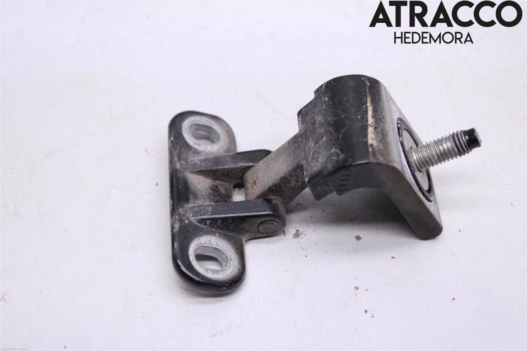 Audi A3/S3 05-13 Bakluckegångjärn Hö