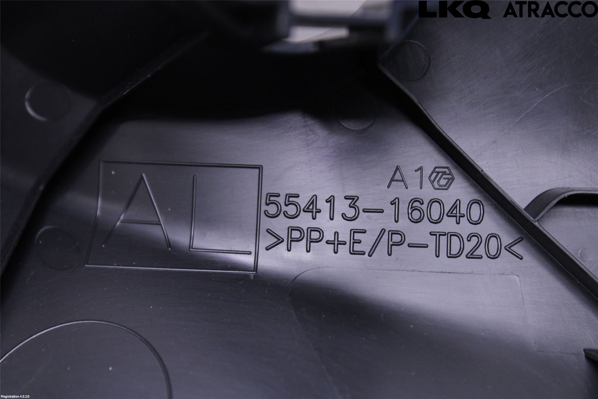 Toyota COROLLA CROSS XG10 22- Instrumentbräda Inlägg-Dekorlist