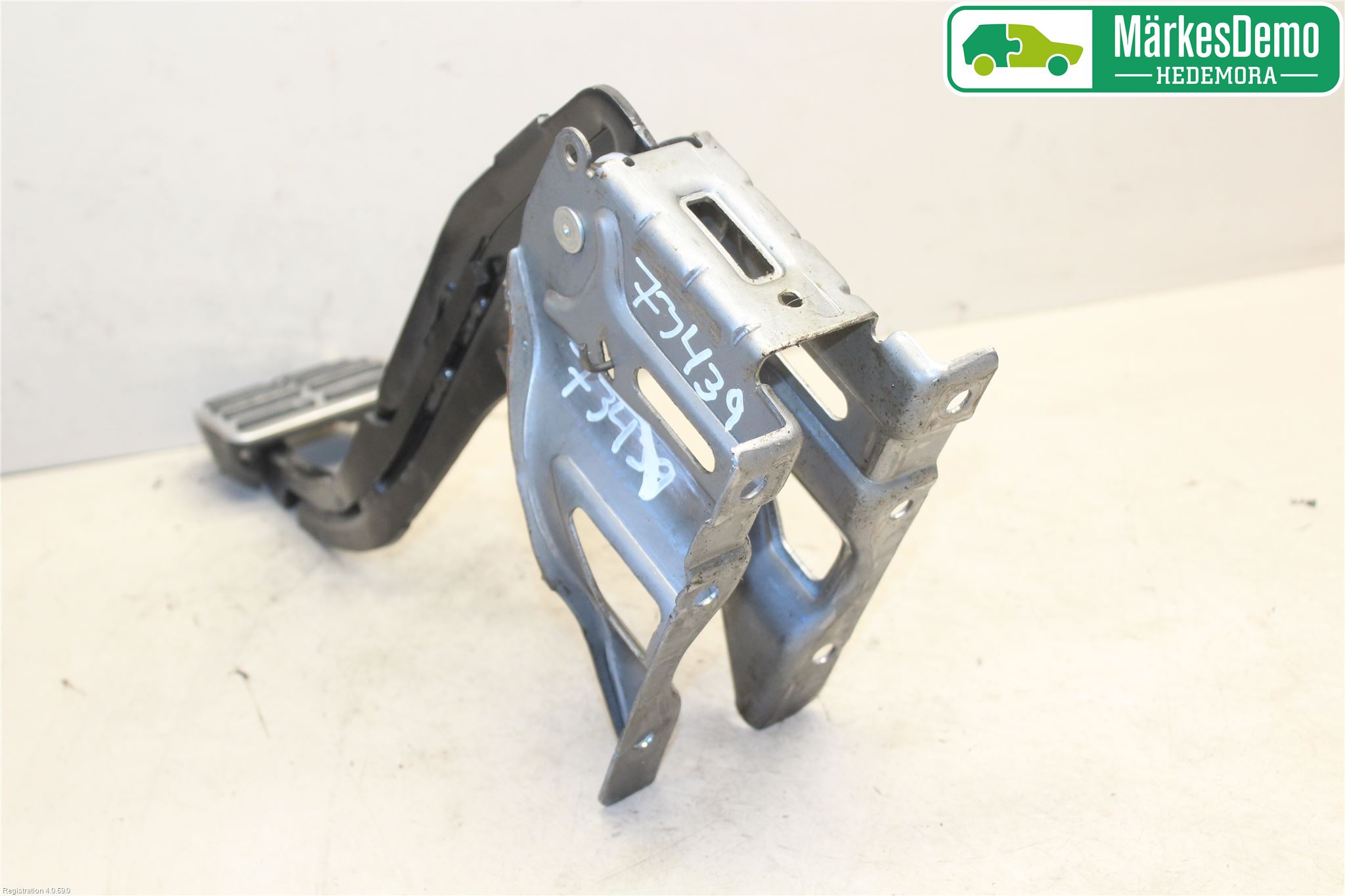 Volkswagen VW AMAROK 2H 10-22 Bromspedal