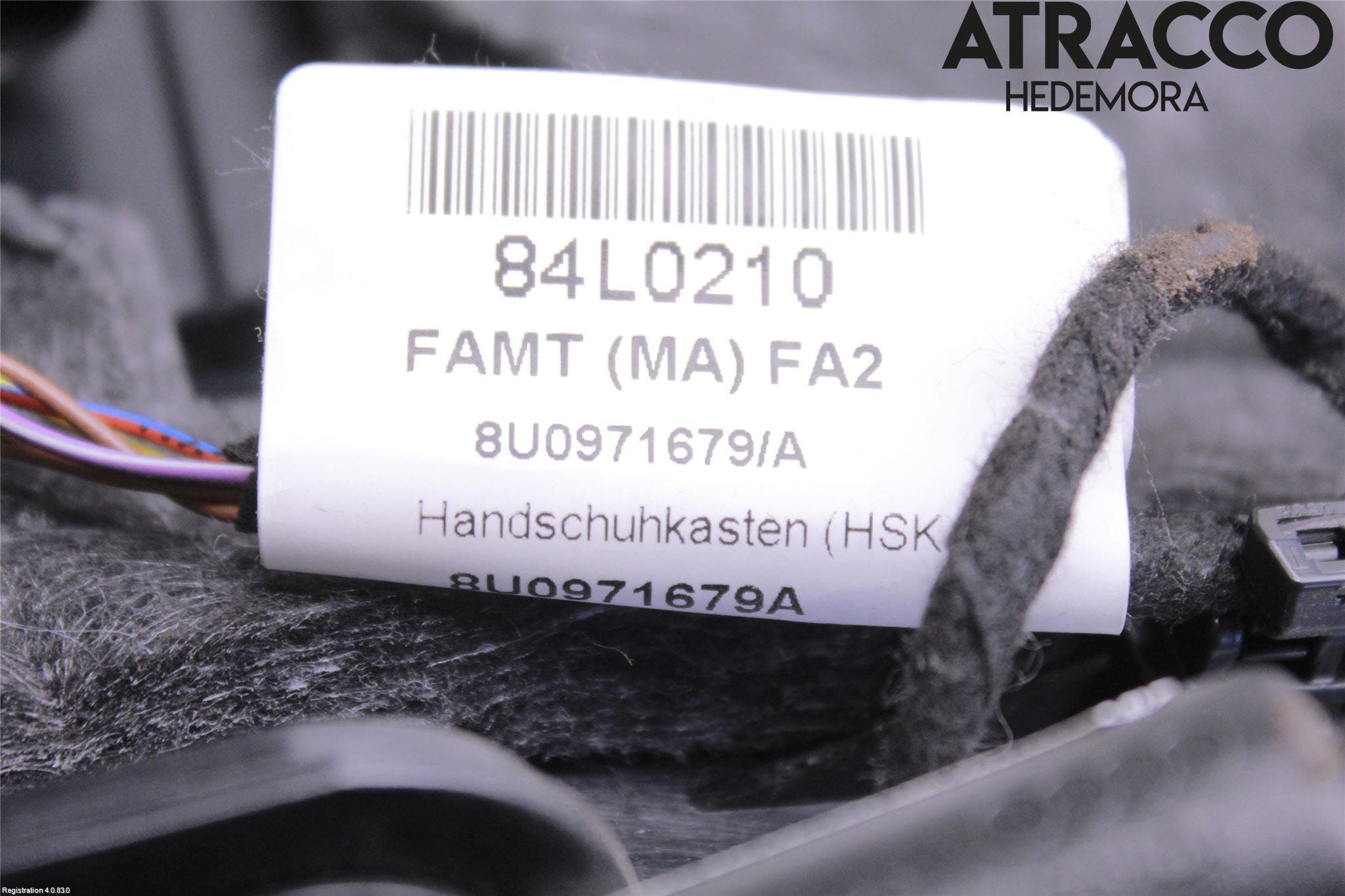 Audi Q3 8U 12-18 Handskfack