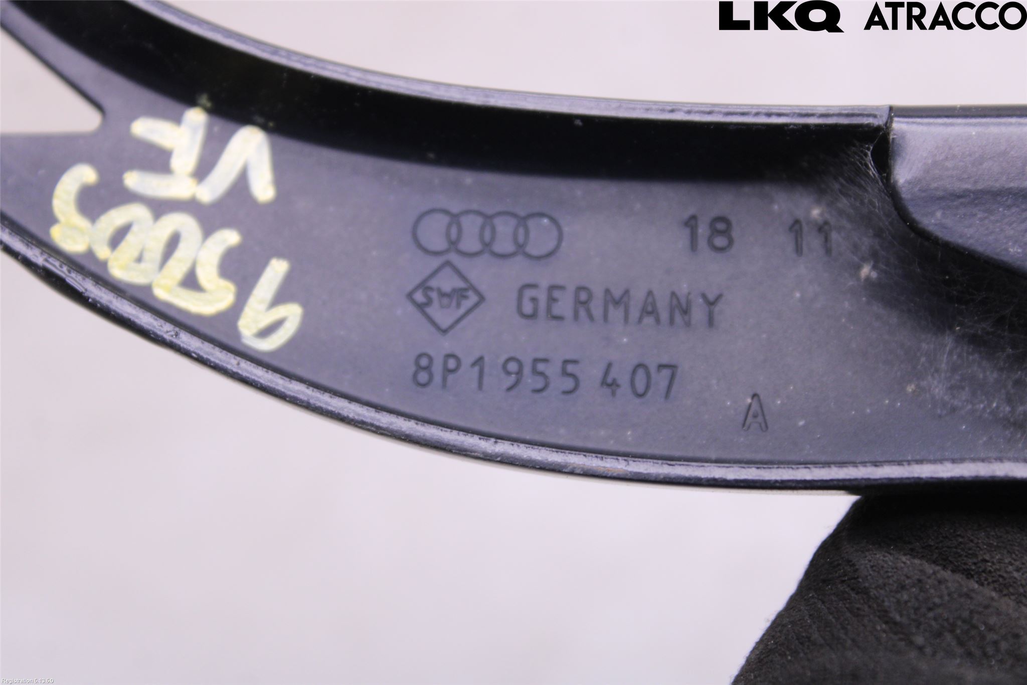 Audi A3/S3 05-13 Torkararm Armar Vindruta