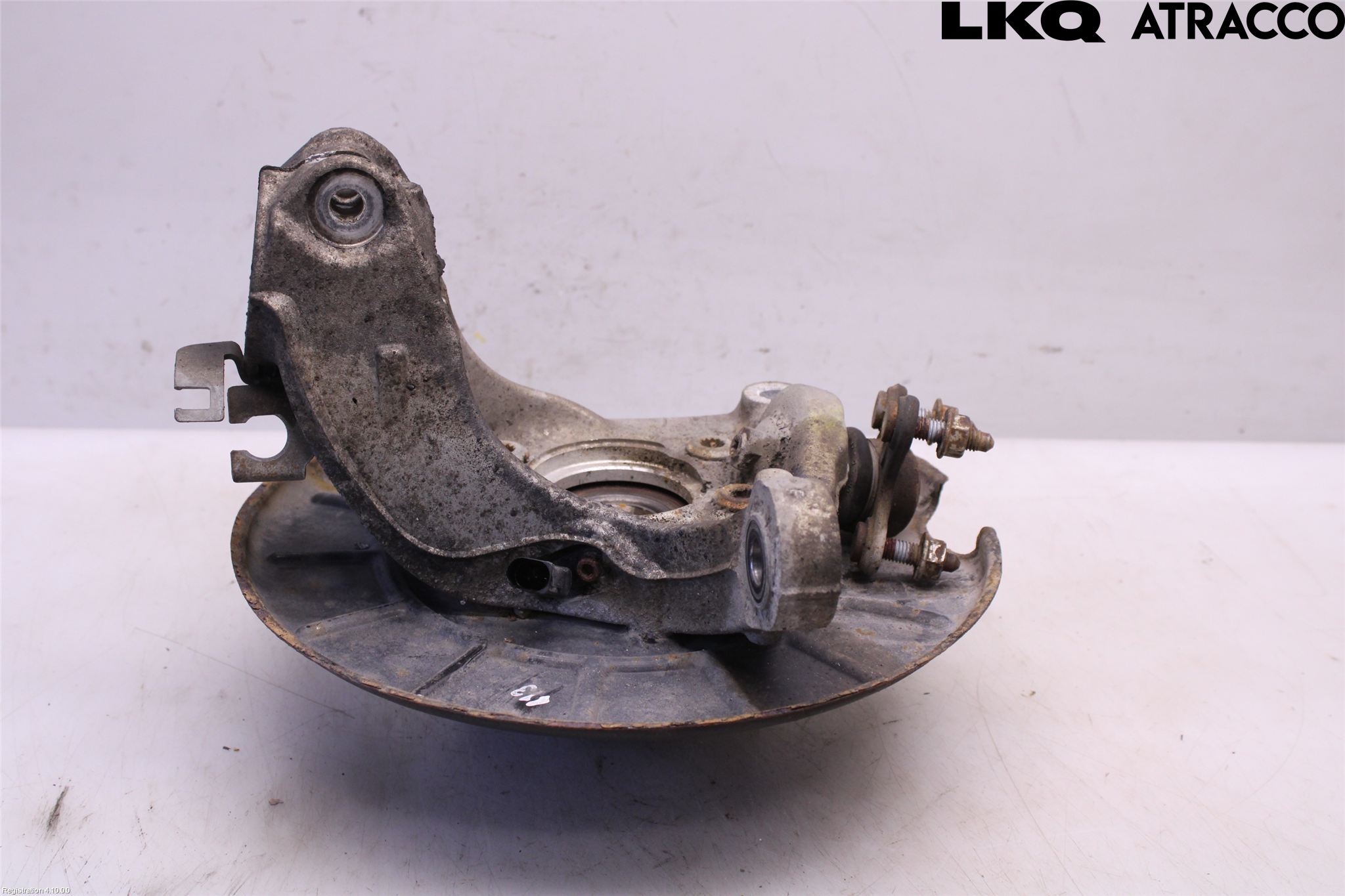 Volkswagen VW PASSAT 11-14 Styrspindel Lagerhus Vä