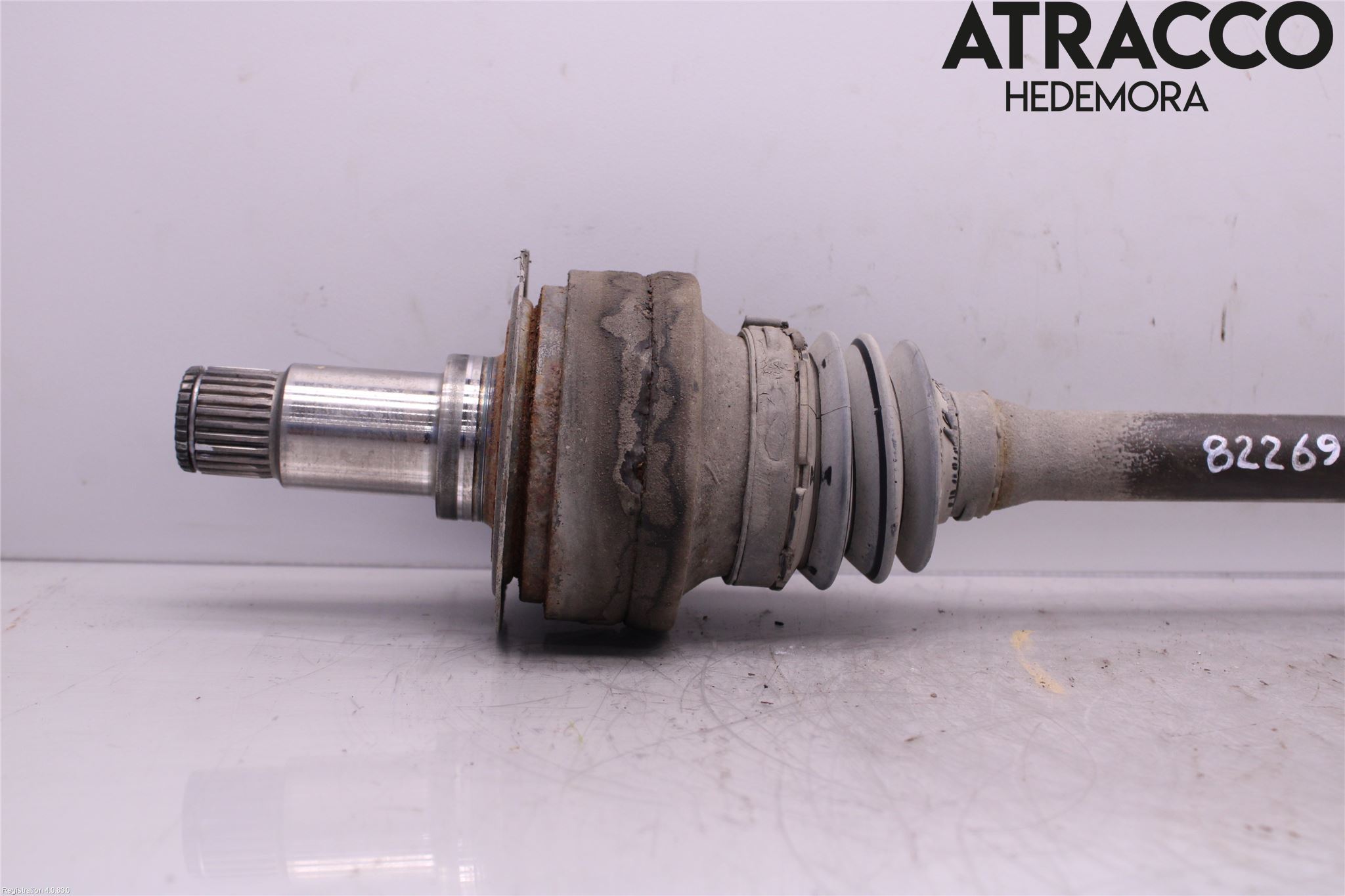 Mercedes-Benz MB C (203) 00-07 Drivaxel Bak Vänster