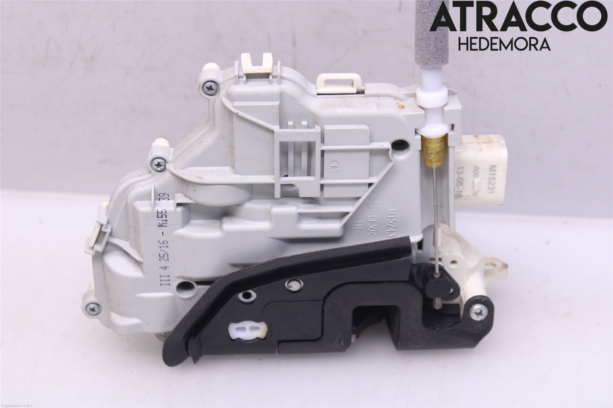 Audi A4/S4 B9 16-19 Låskista-Dörrlås