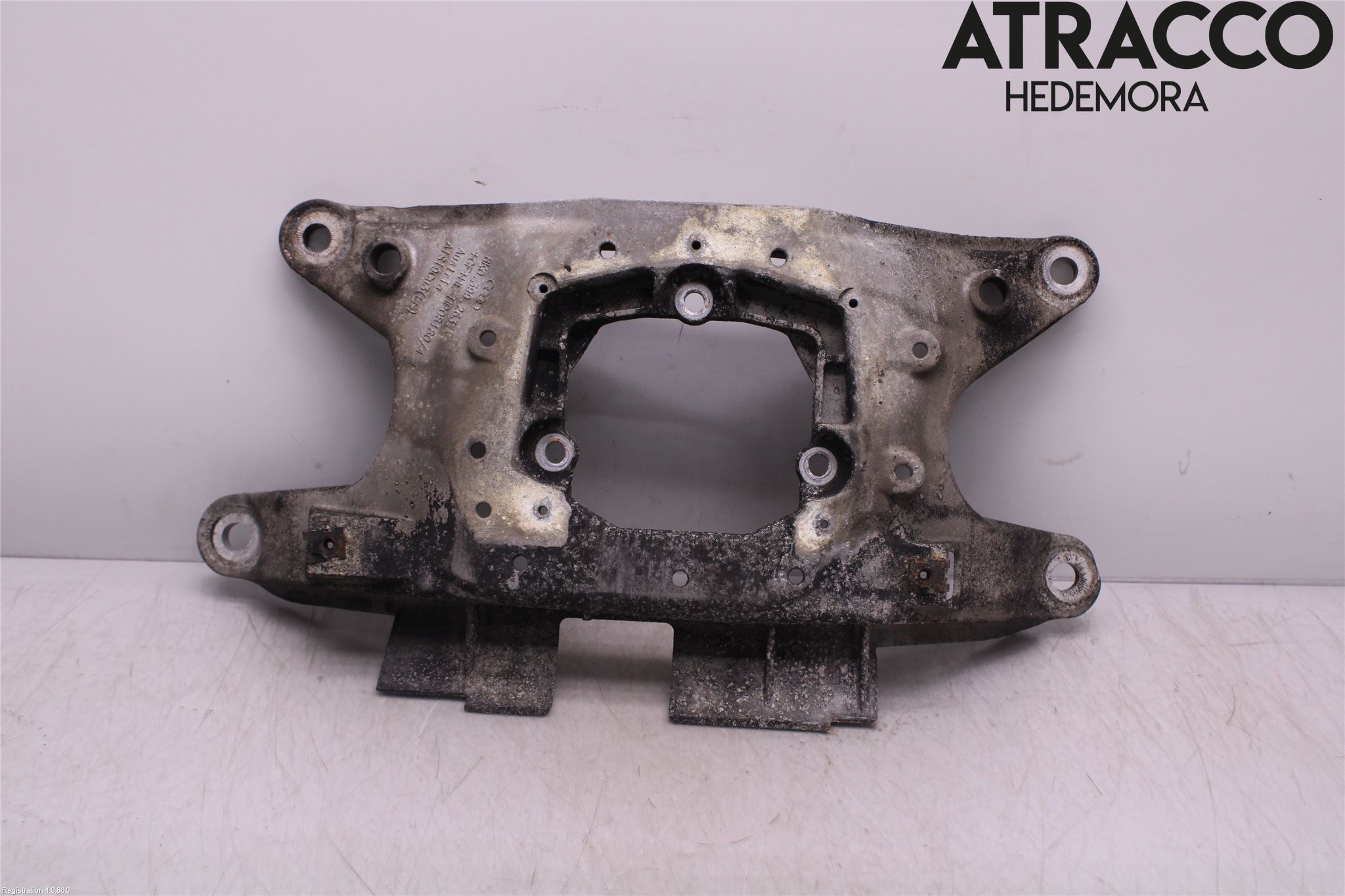 Audi A4 12-15 Växellådsbalk