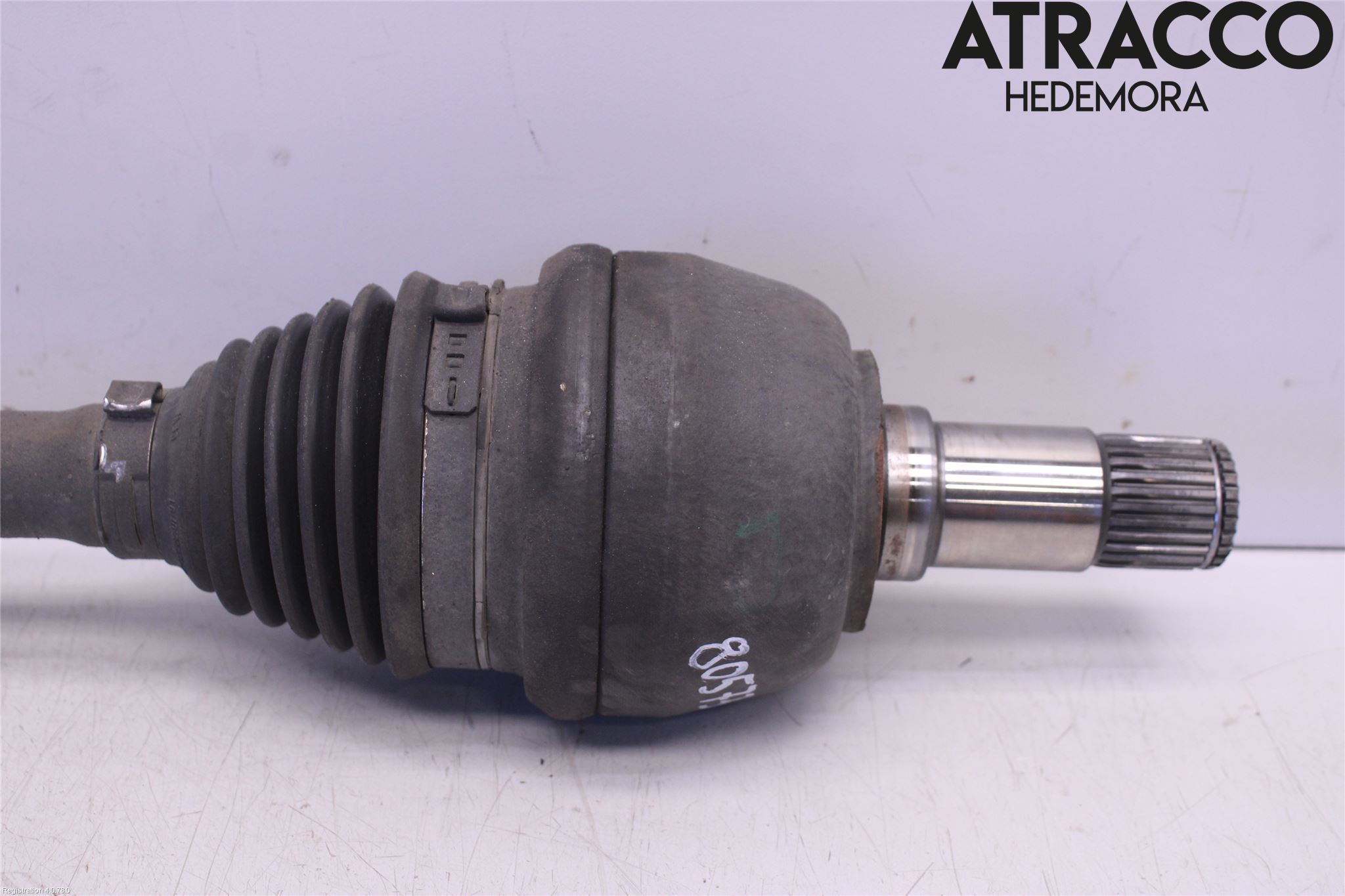 Mercedes-Benz MB GLA-KLASS (X156) 13-20 Drivaxel Fram Vänster