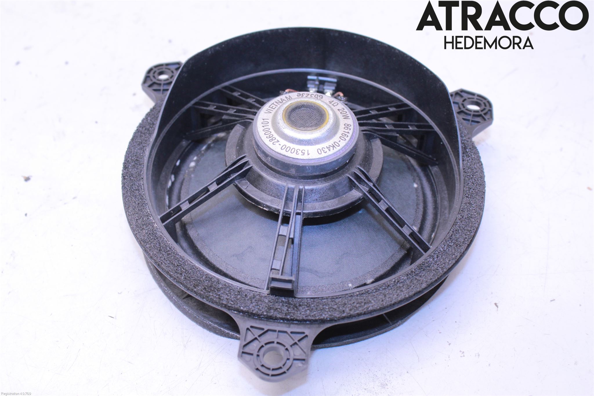 Toyota HILUX 16- Högtalare