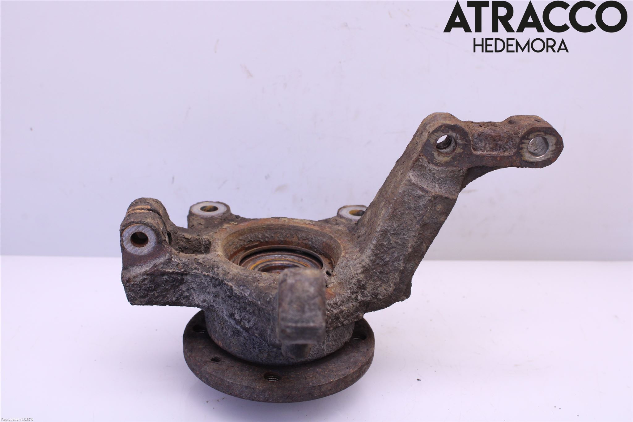 Nissan NOTE E11 06-14 Styrspindel Lagerhus Hö