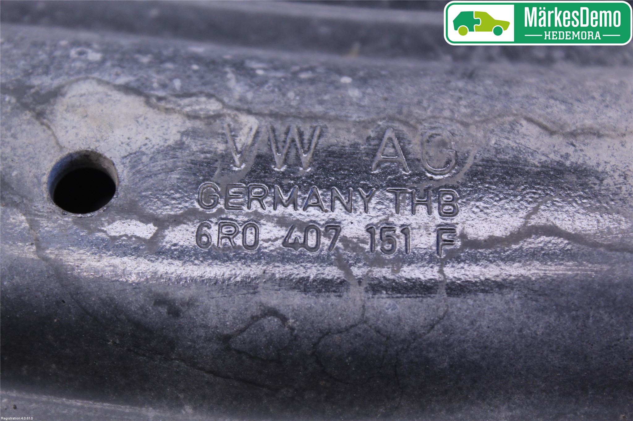 Audi A1/S1 11-18 Bärarm Fram Undre Vä