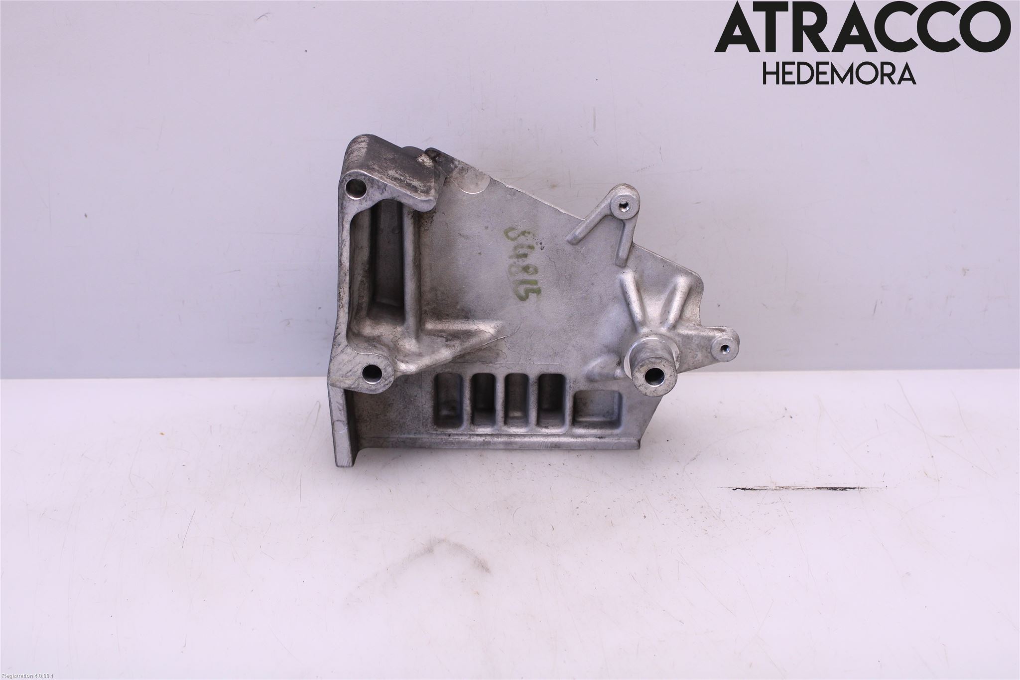 Chevrolet CAPTIVA Motorfäste