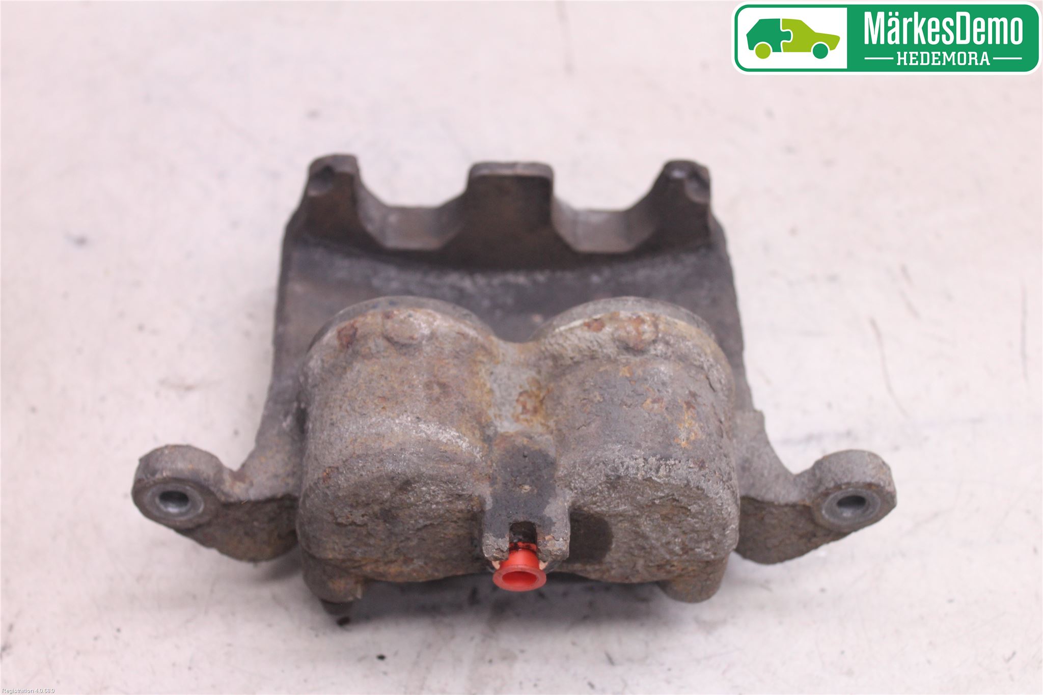 Nissan NAVARA 05-16 Bromsok Fram Vänster