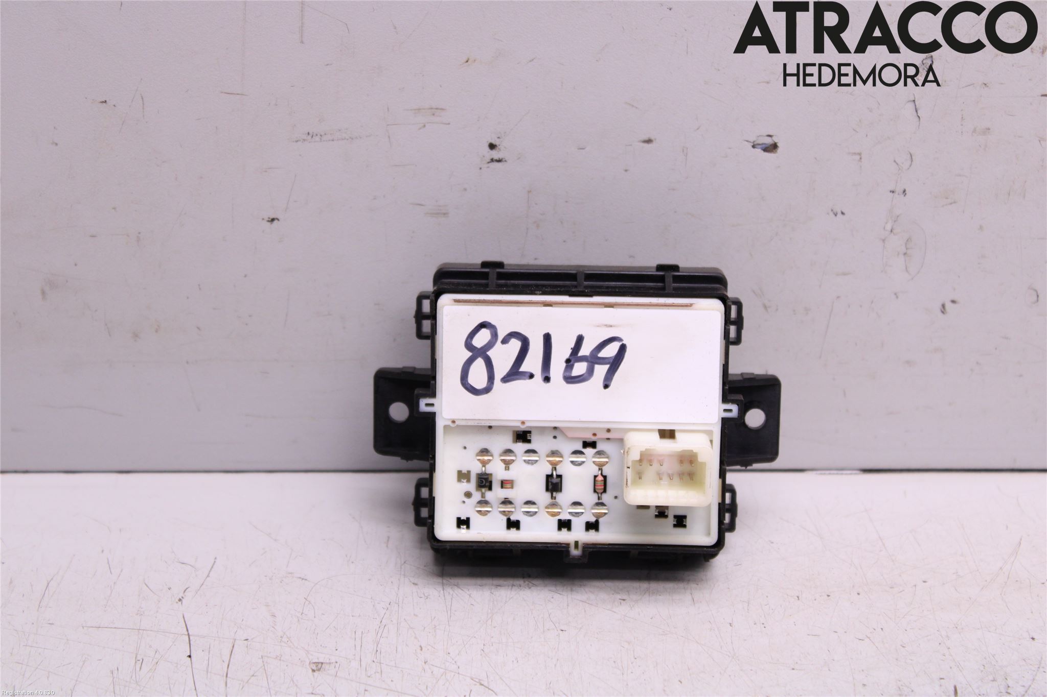 Subaru OUTBACK 10-15 Parkeringsbroms Elmanövrerad