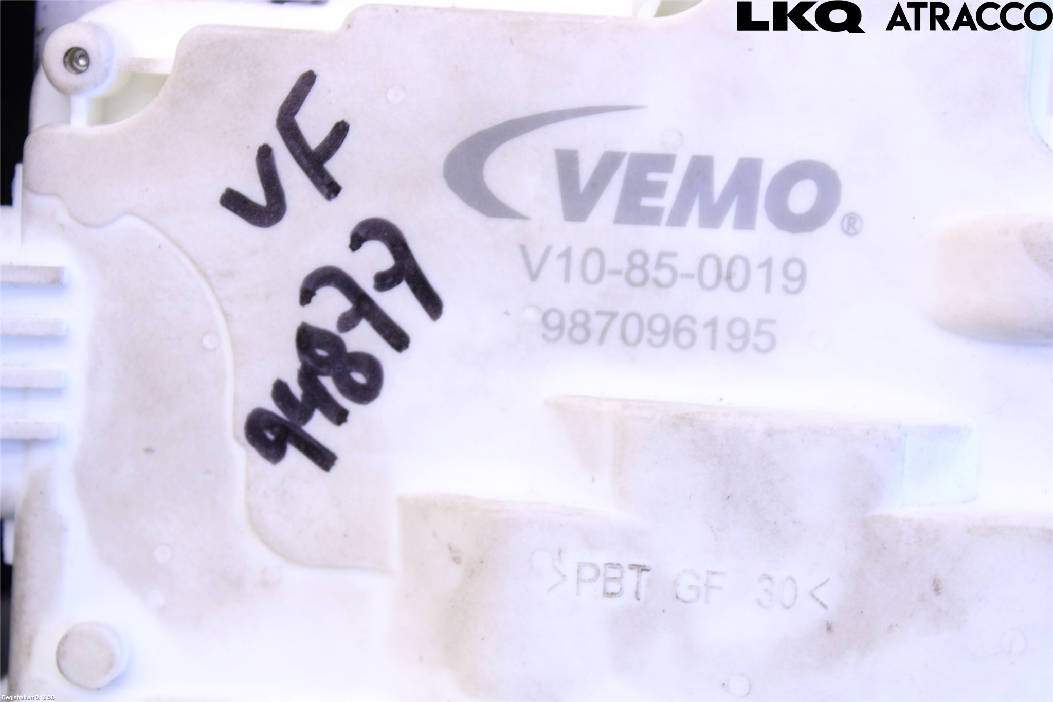 Volkswagen VW PASSAT 11-14 Låskista-Dörrlås