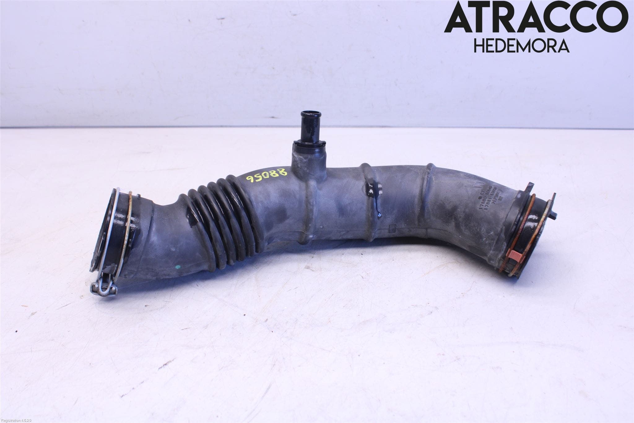 Toyota YARIS XP21 20- Injgummibälg-Slang