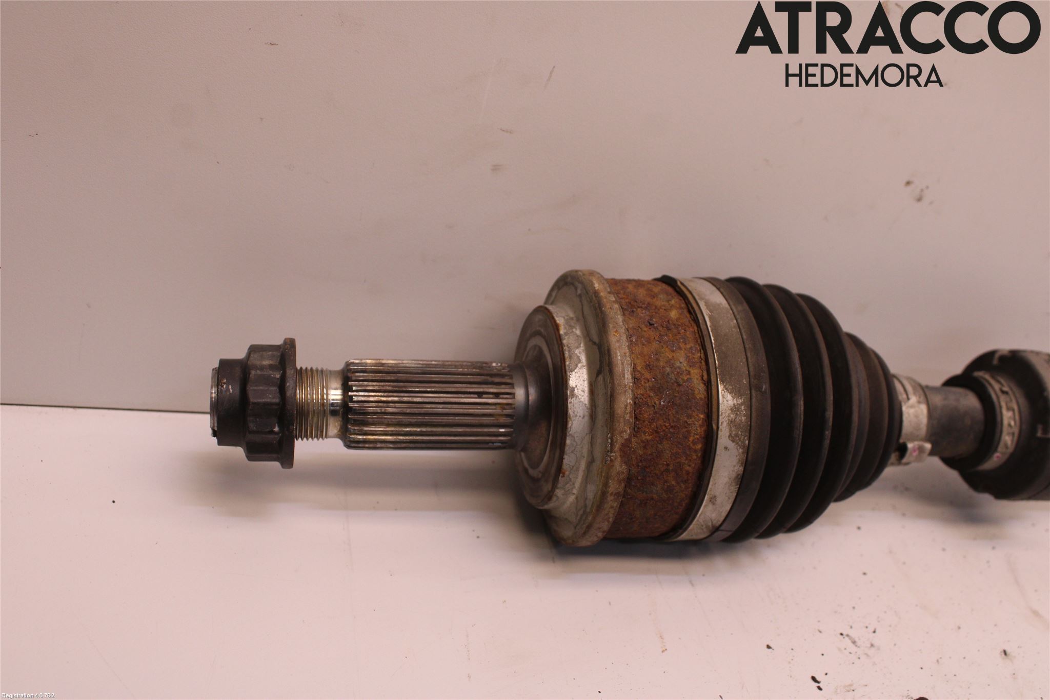 Toyota AURIS 13-19 Drivaxel Fram Vänster