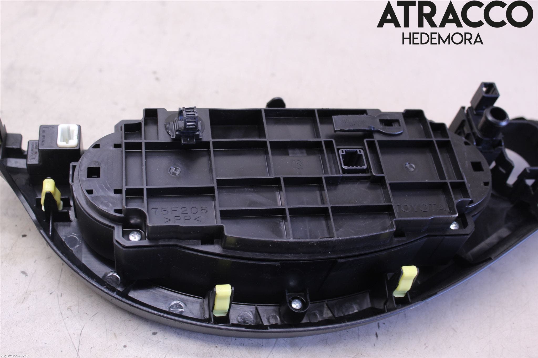 Toyota YARIS XP130 12-14 Ac Styrenhet Ac Manöveren